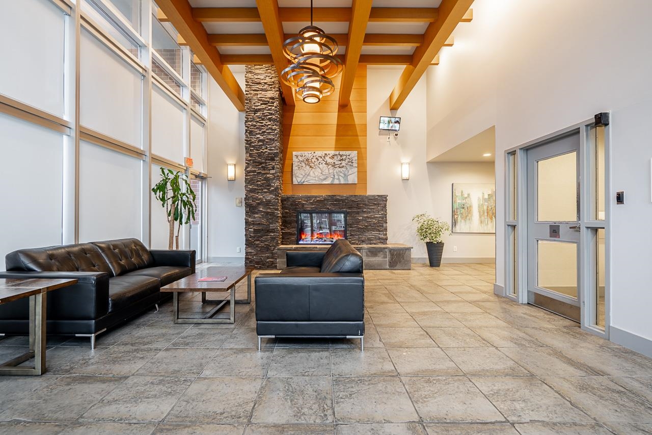 1701 400 CAPILANO ROAD Unit: 1701