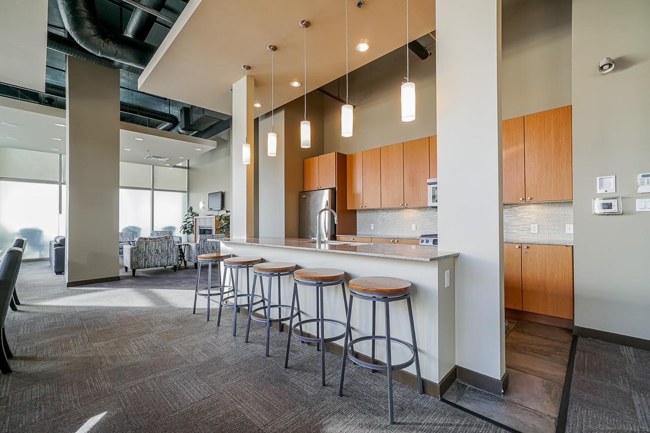 1701 400 CAPILANO ROAD Unit: 1701