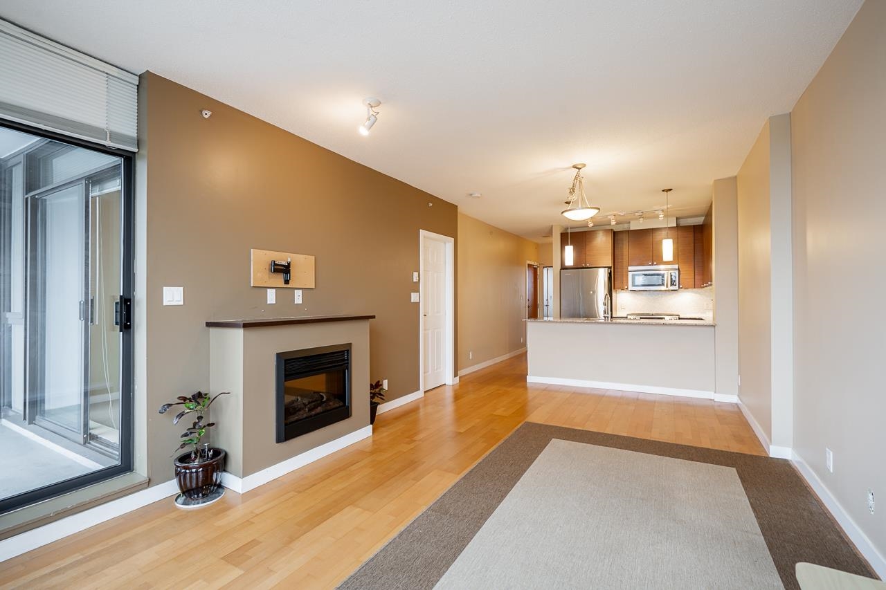 1701 400 CAPILANO ROAD Unit: 1701