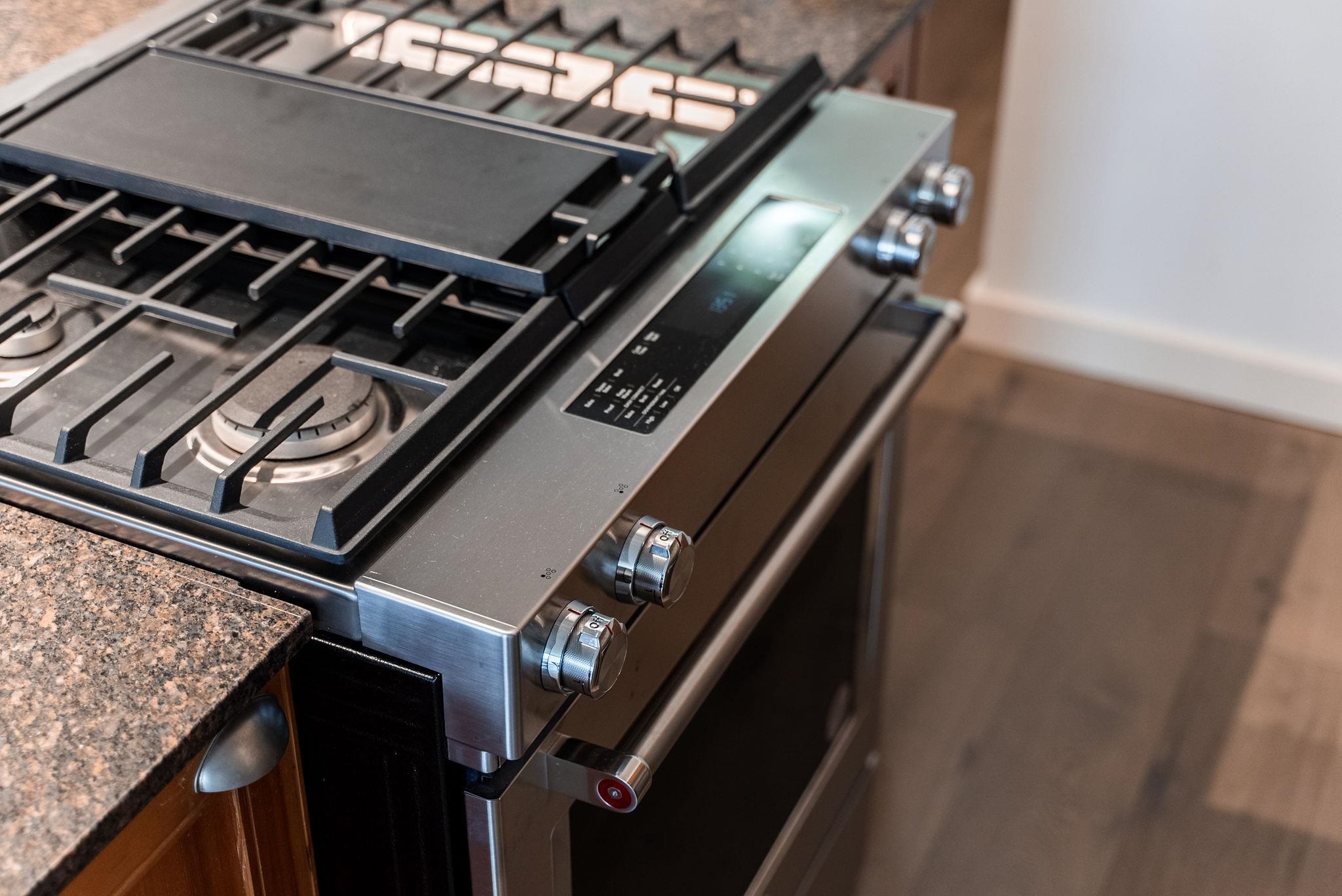 803 1723 ALBERNI STREET Unit: 803