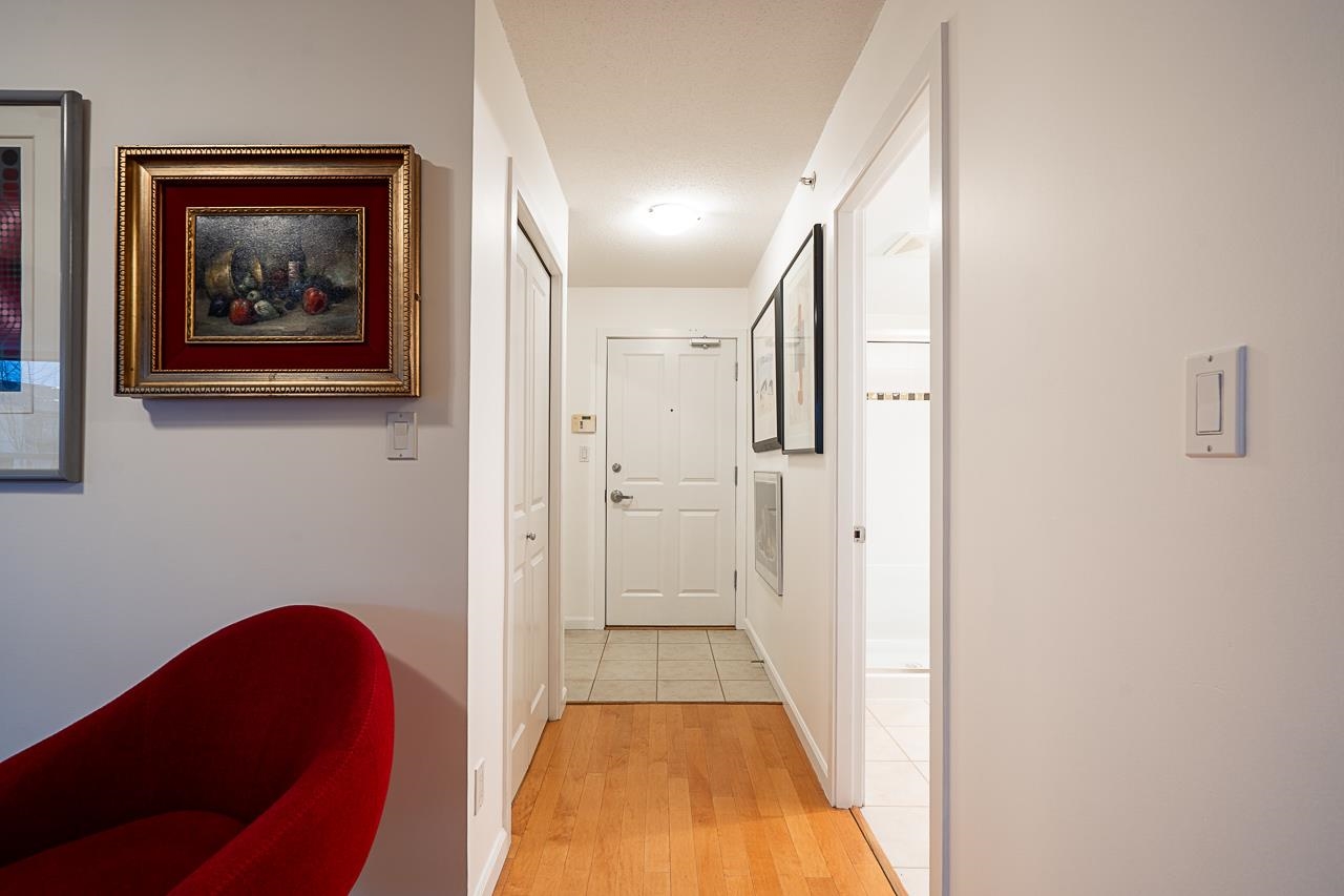 304 4380 HALIFAX STREET Unit: 304