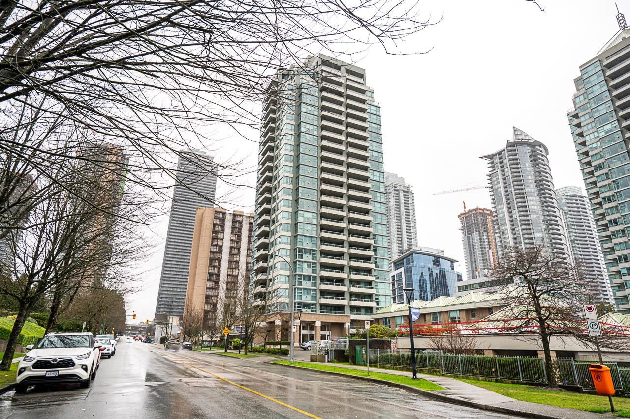 304 4380 HALIFAX STREET Unit: 304