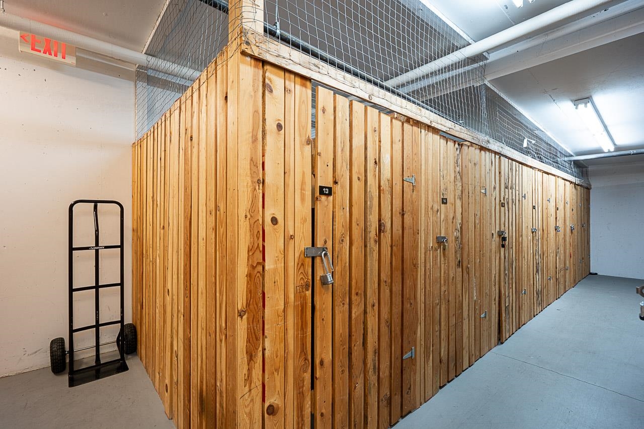 304 4380 HALIFAX STREET Unit: 304