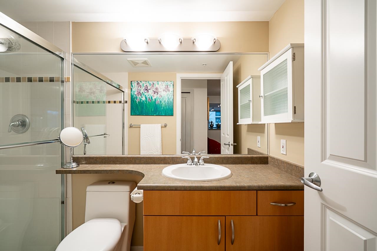 304 4380 HALIFAX STREET Unit: 304