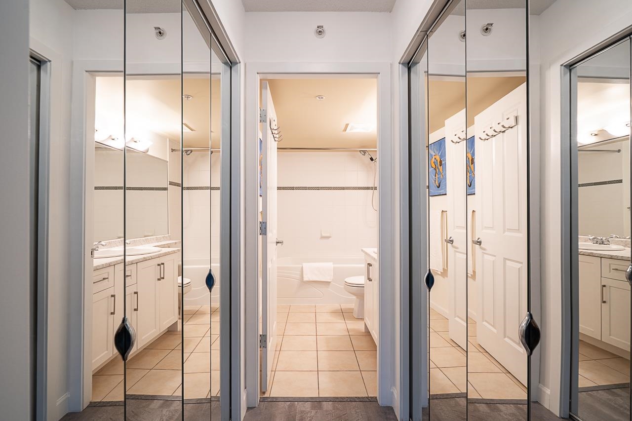 304 4380 HALIFAX STREET Unit: 304