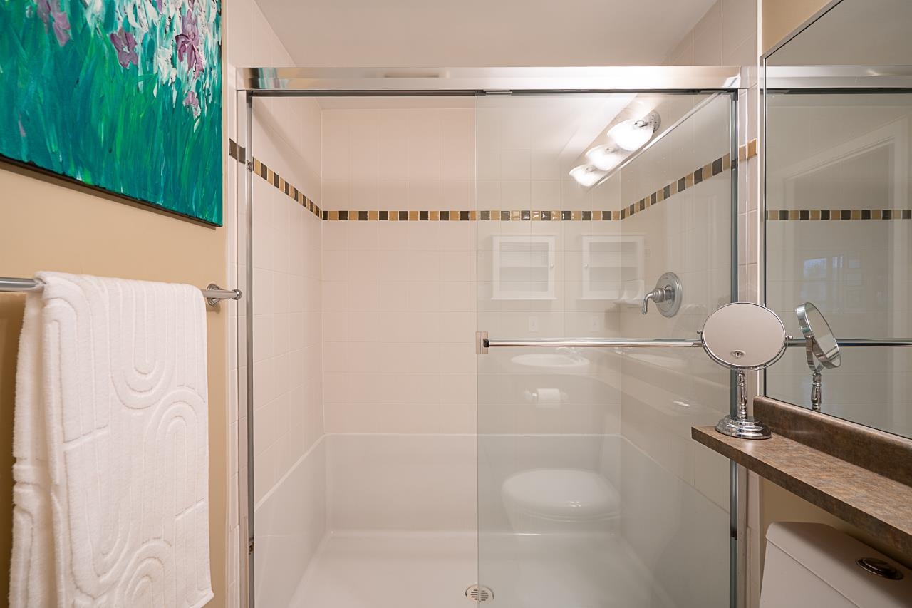 304 4380 HALIFAX STREET Unit: 304