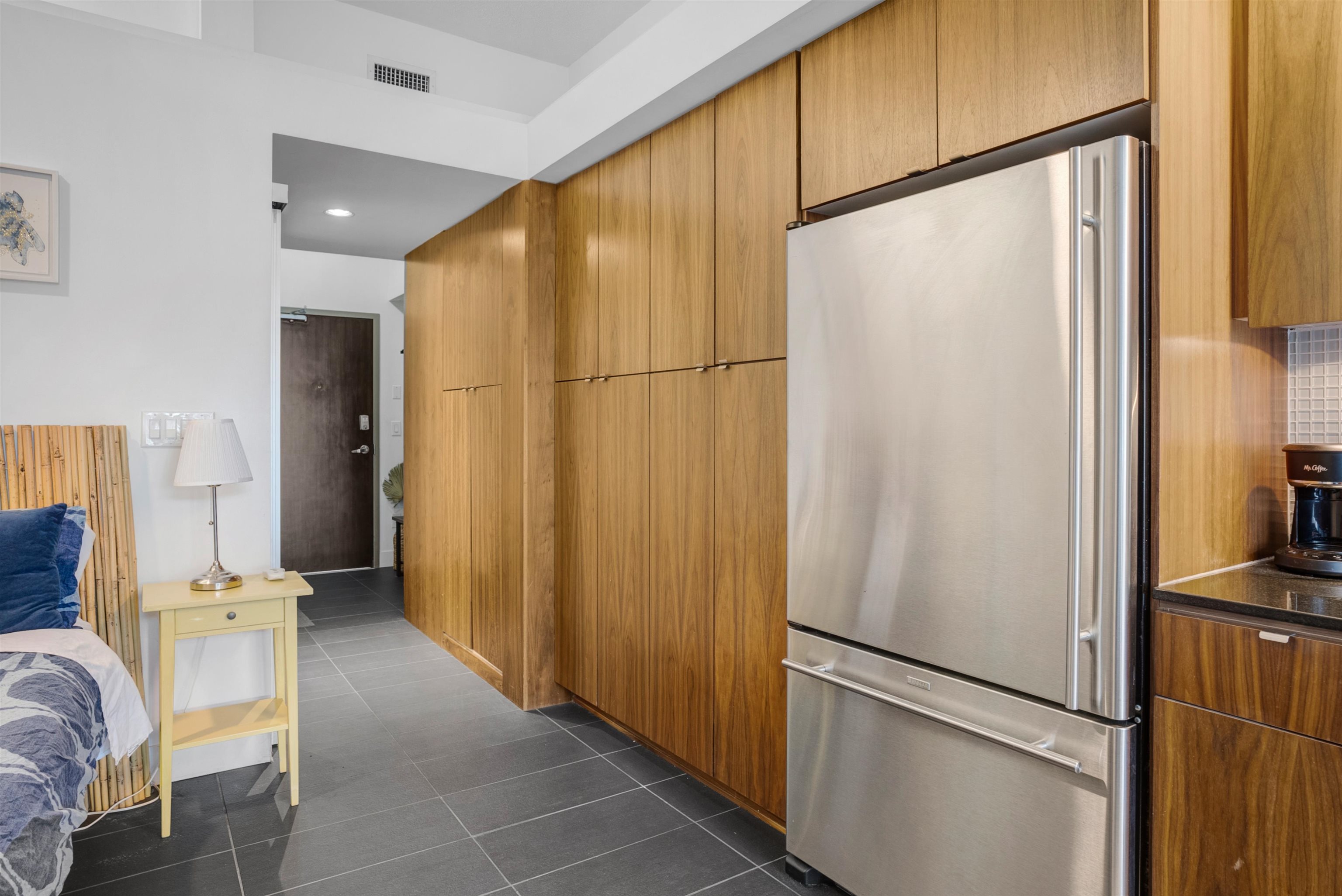 309 33 W PENDER STREET Unit: 309