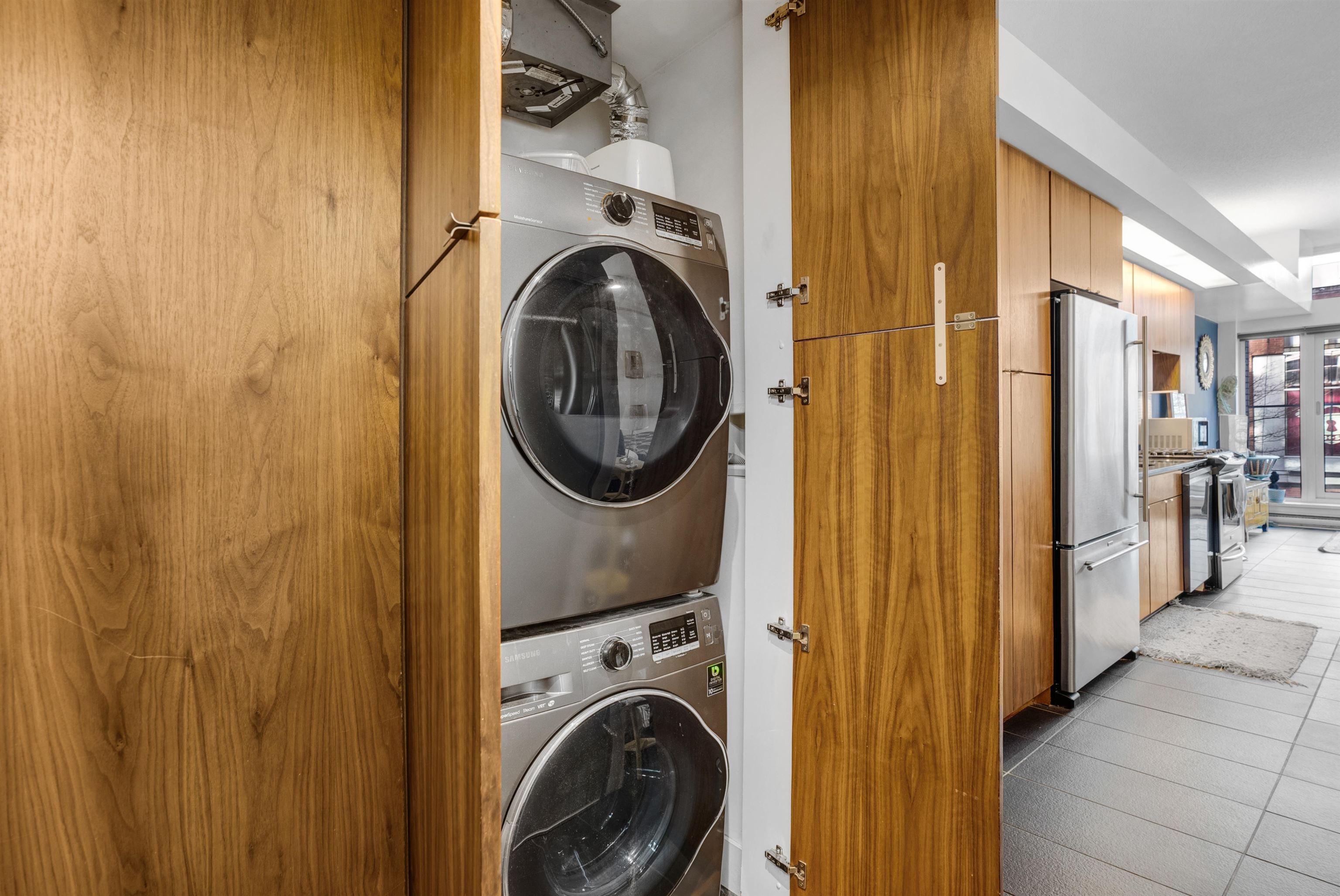 309 33 W PENDER STREET Unit: 309