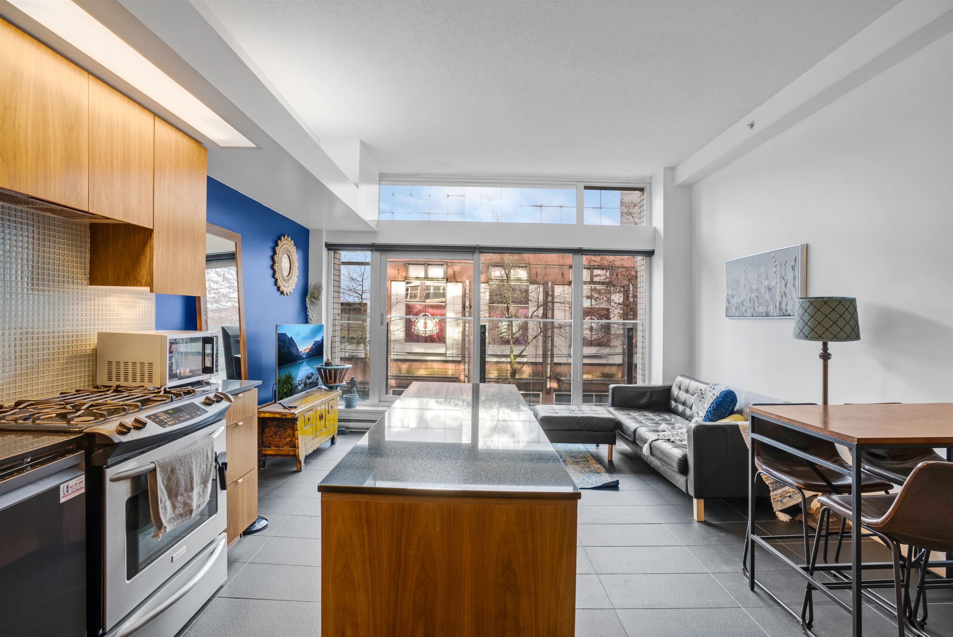 309 33 W PENDER STREET Unit: 309