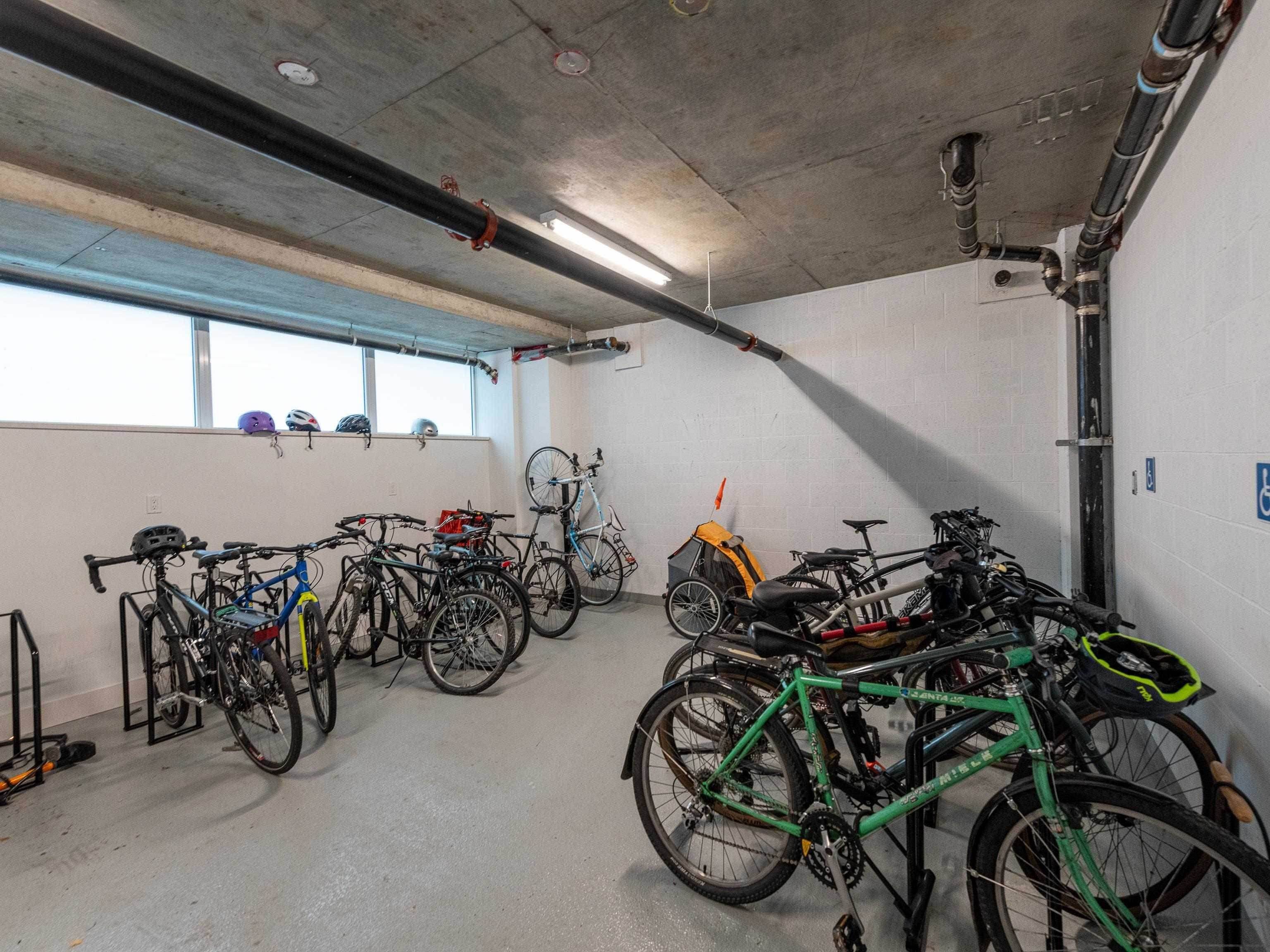 521 311 E 6 AVENUE Unit: 521