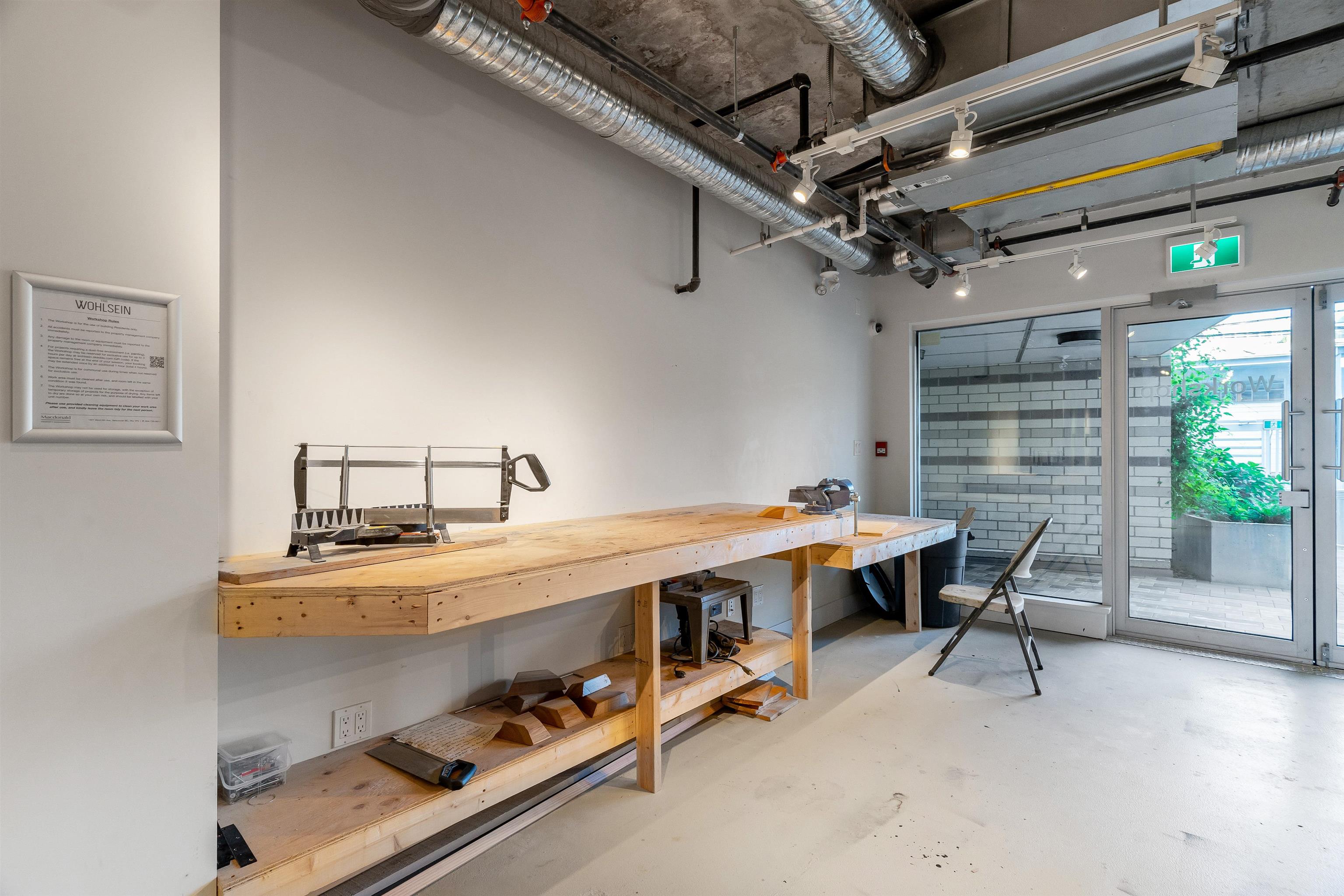 521 311 E 6 AVENUE Unit: 521