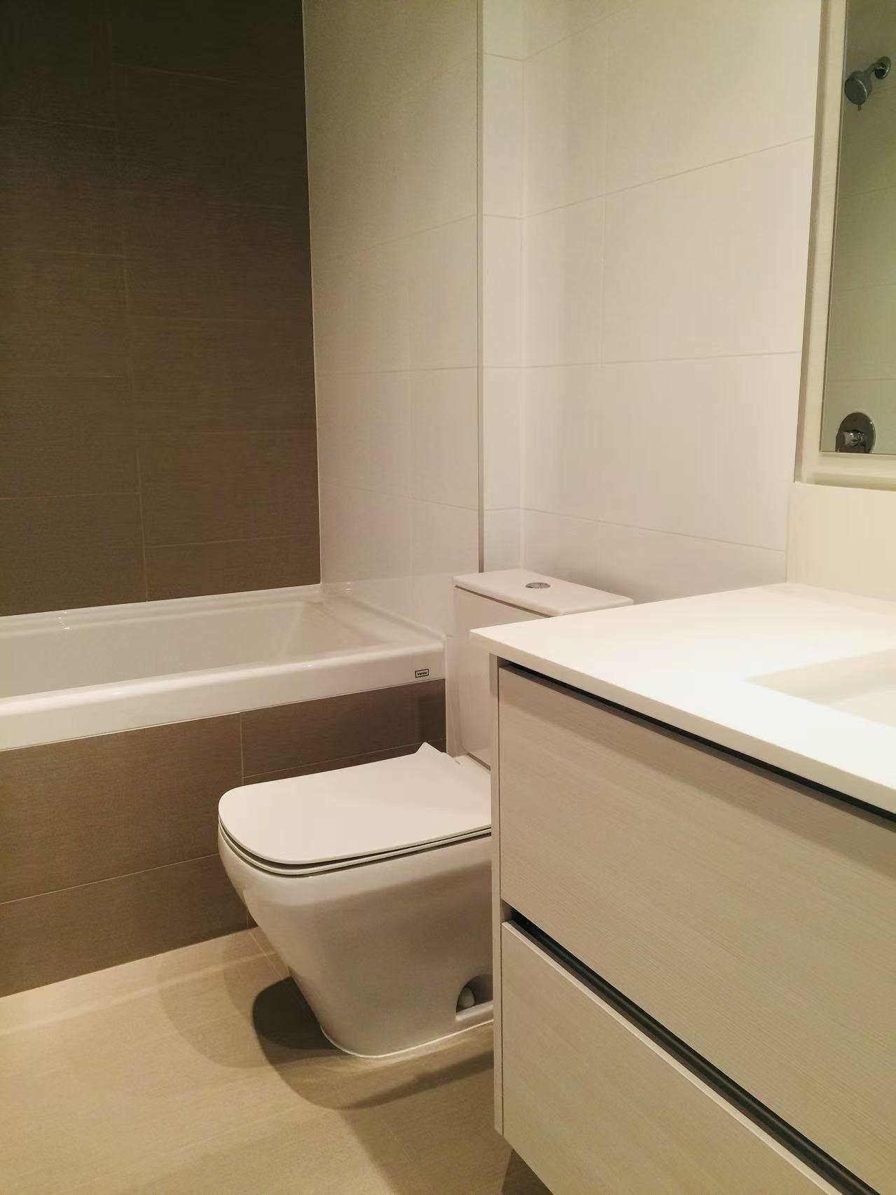 1903 4670 ASSEMBLY WAY Unit: 1903