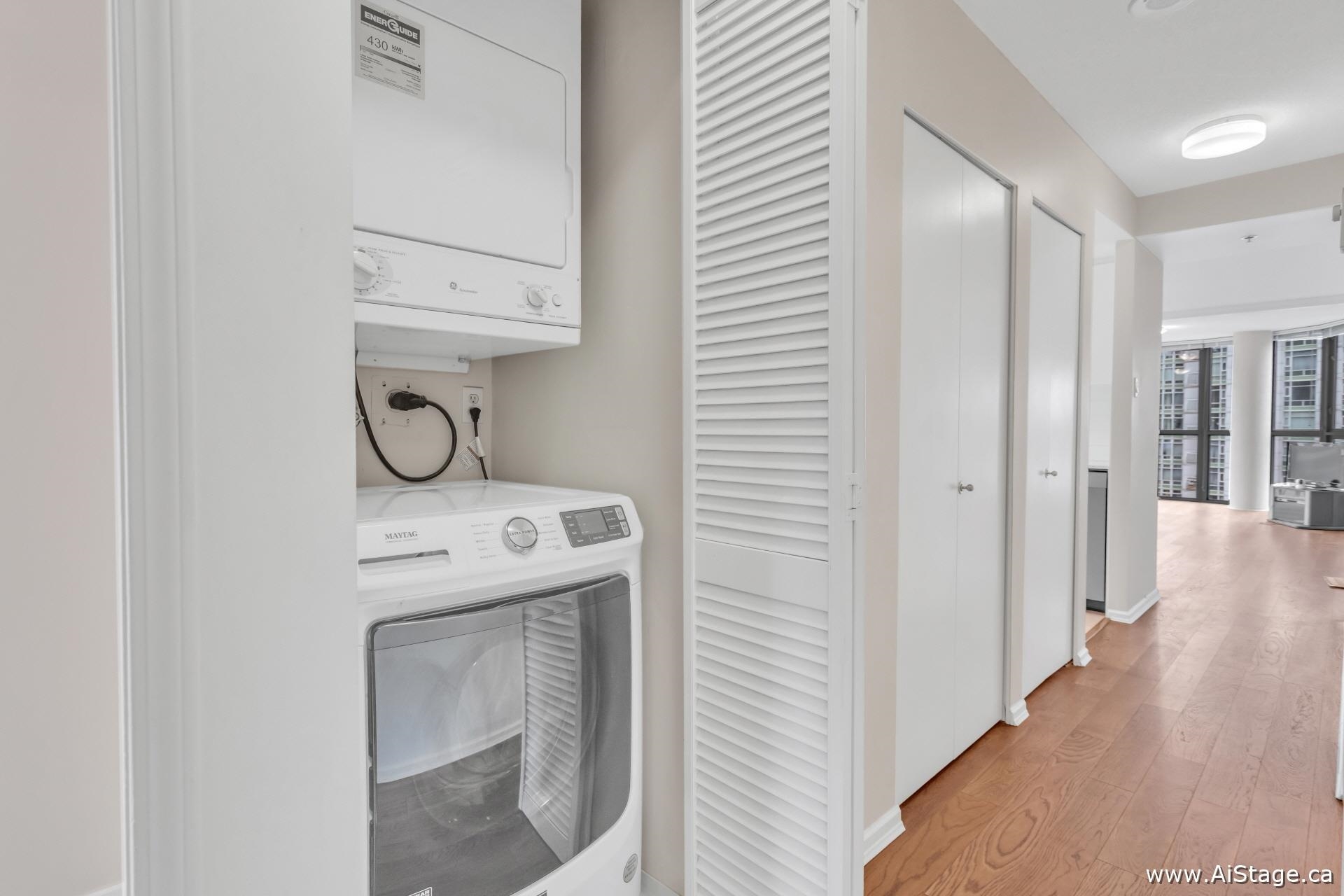 905 238 ALVIN NAROD MEWS Unit: 905