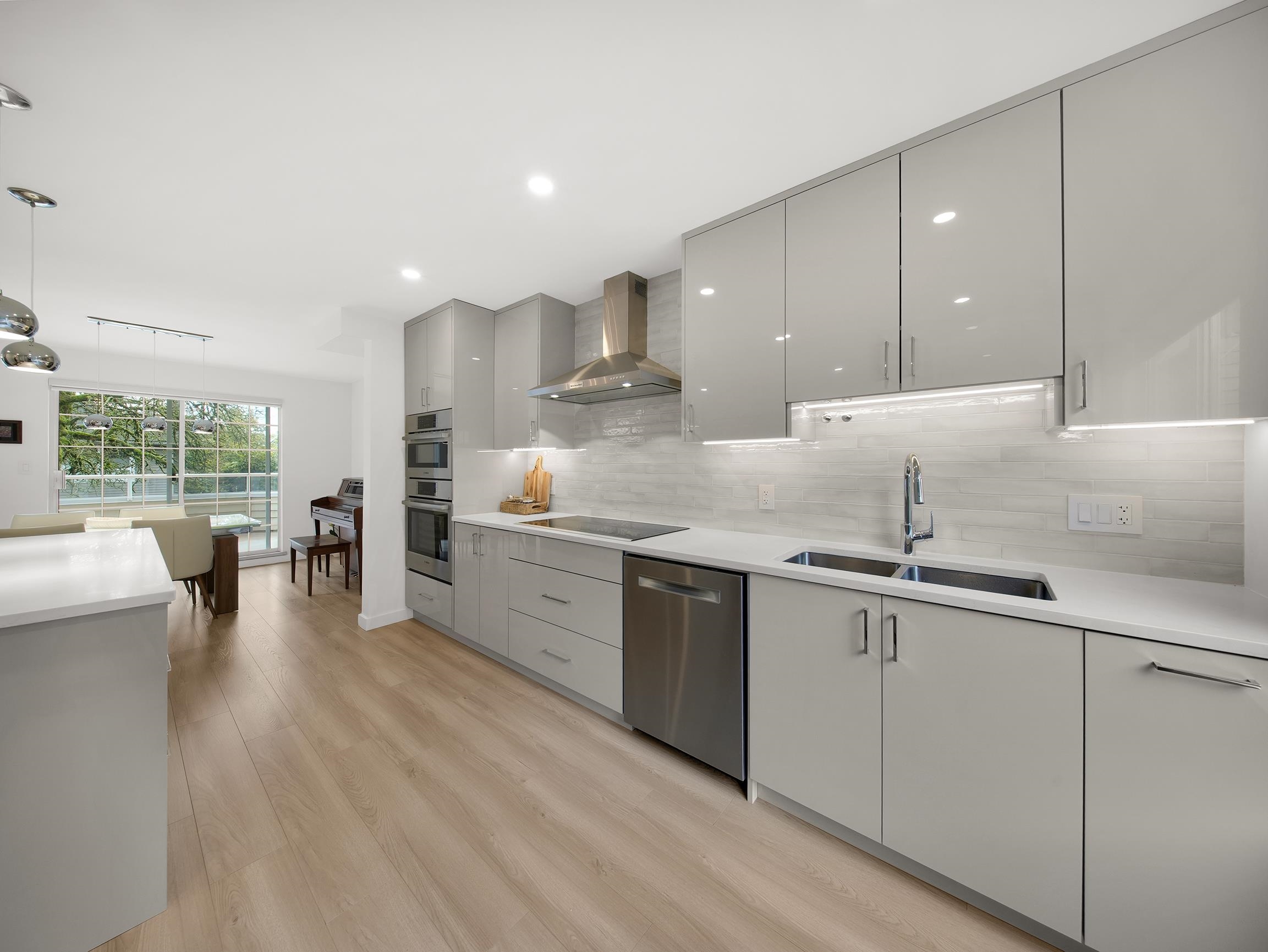 16 838 TOBRUCK AVENUE Unit: 16