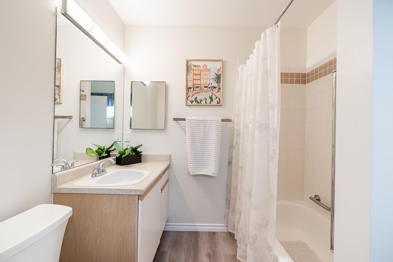 37 6537 138 STREET Unit: 37