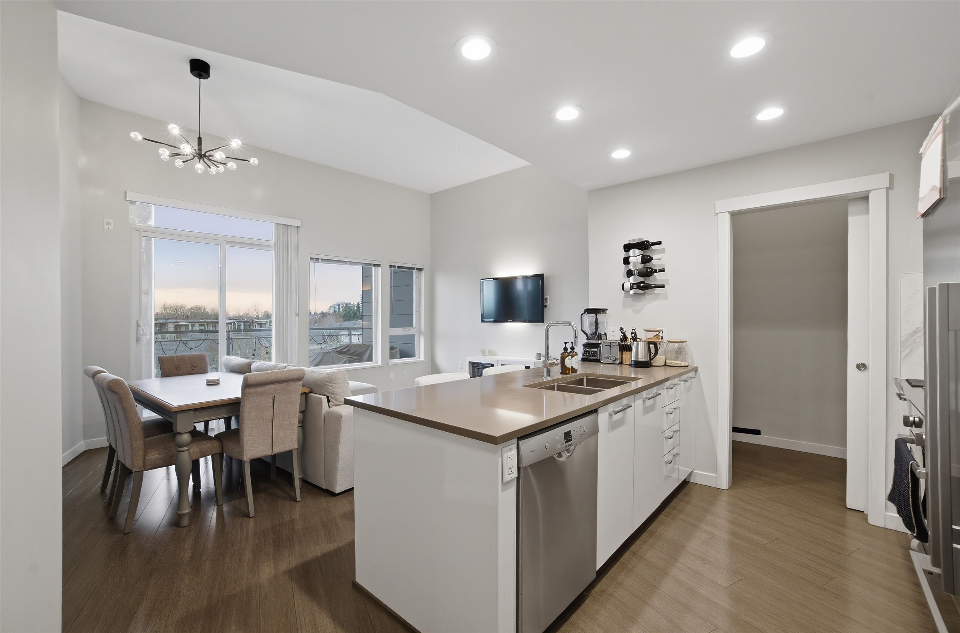 507 3263 PIERVIEW CRESCENT Unit: 507