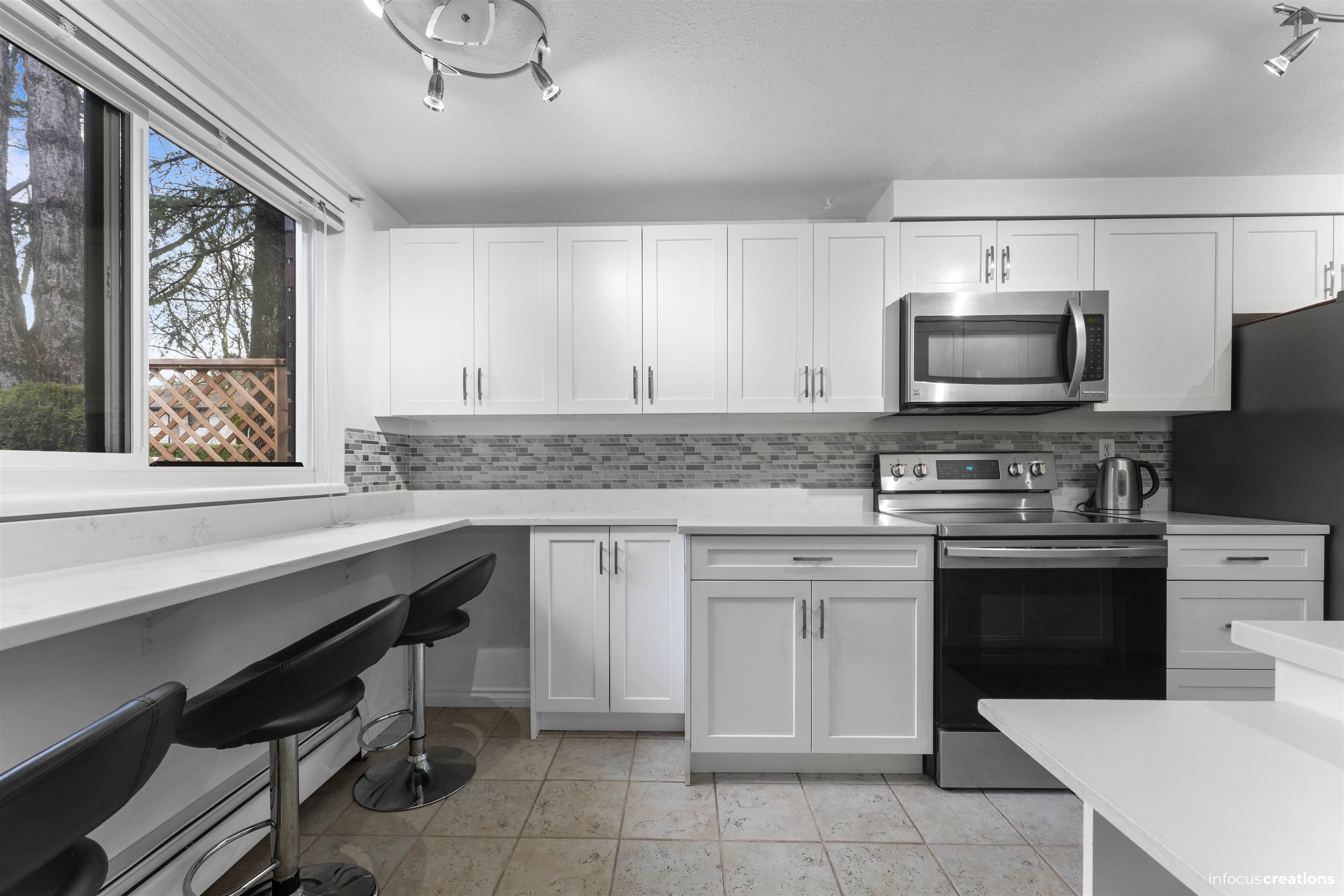 207 13931 74 AVENUE Unit: 207