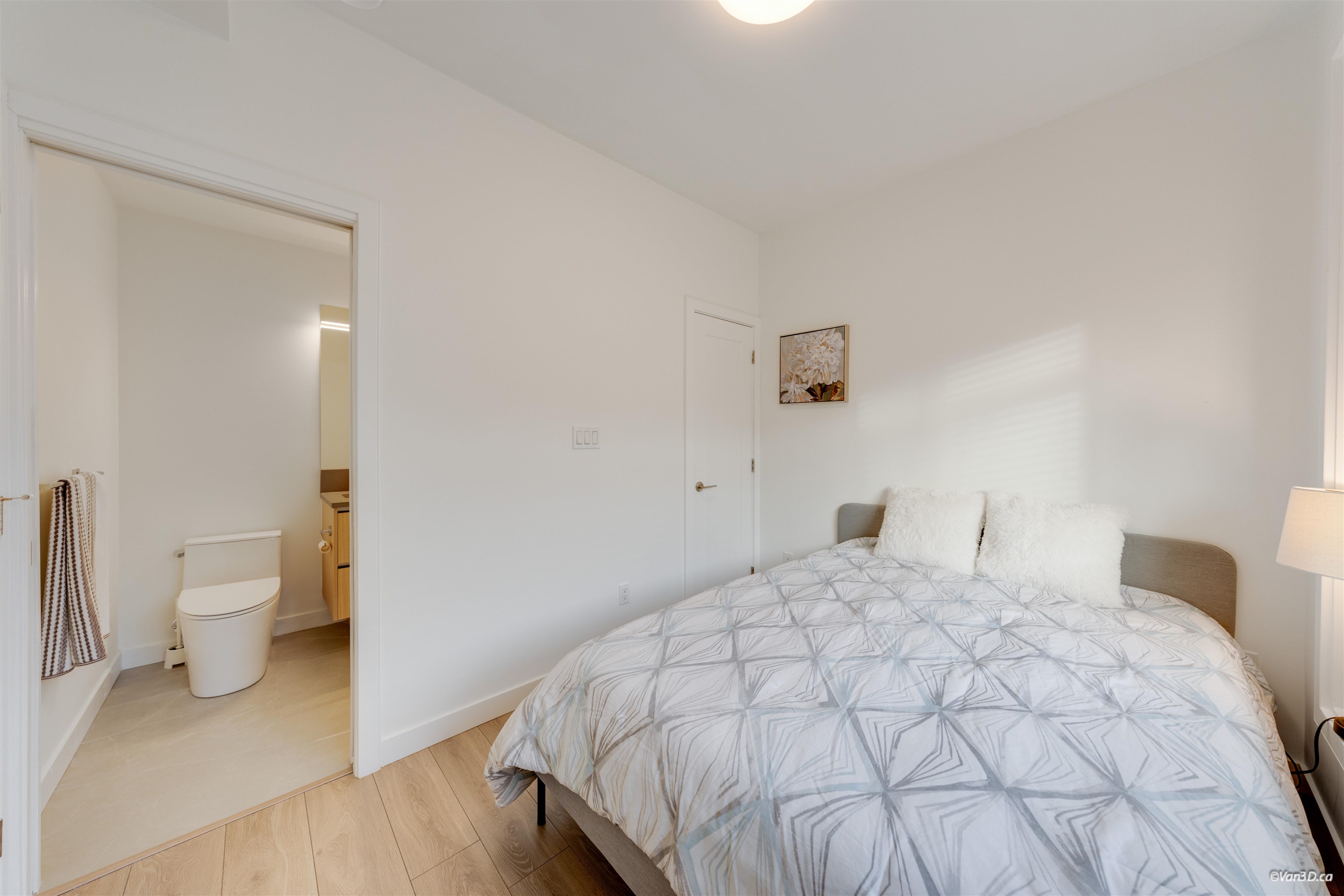 3 5651 STEVESTON HIGHWAY Unit: 3