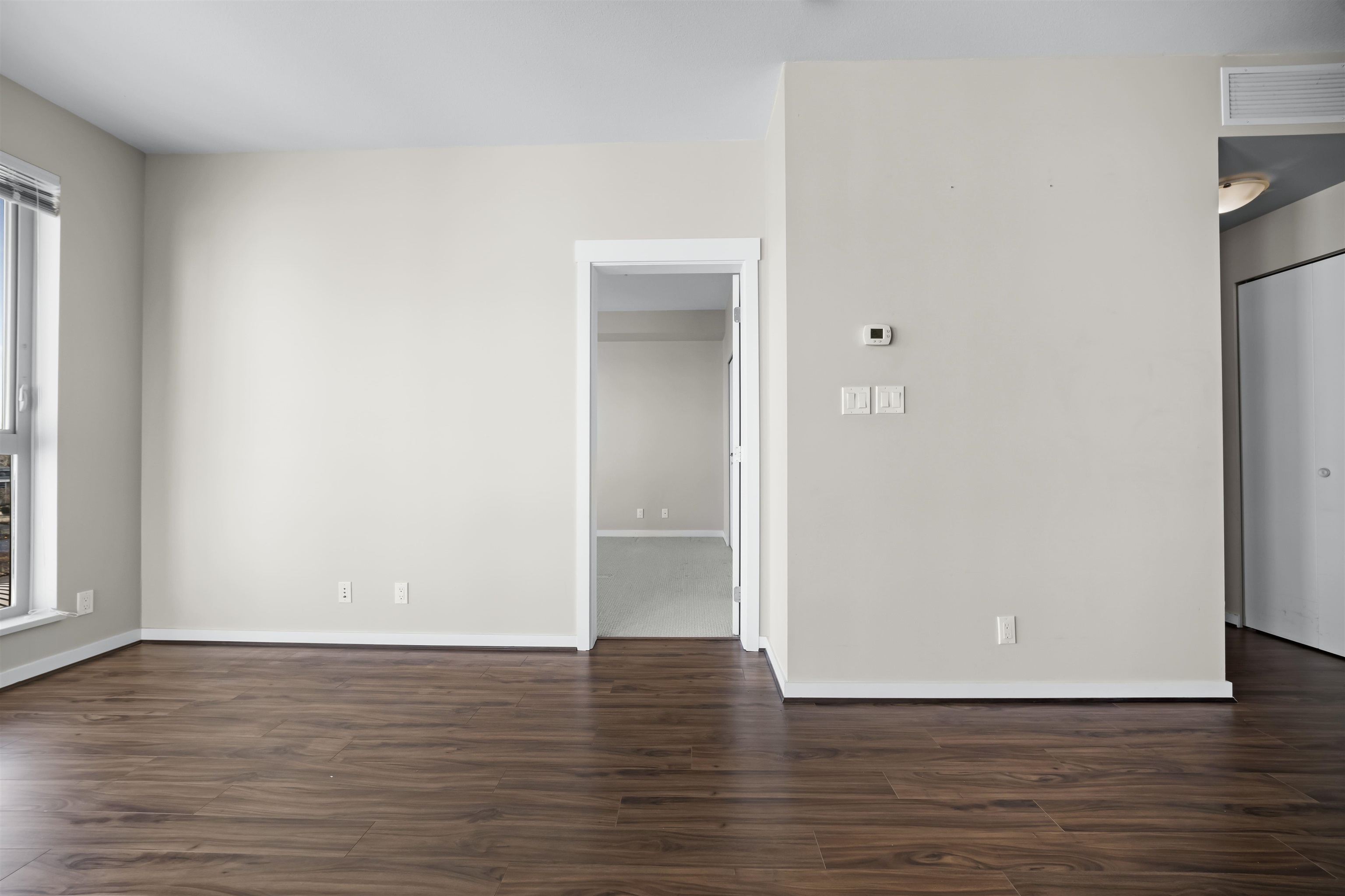 672 4099 STOLBERG STREET Unit: 672