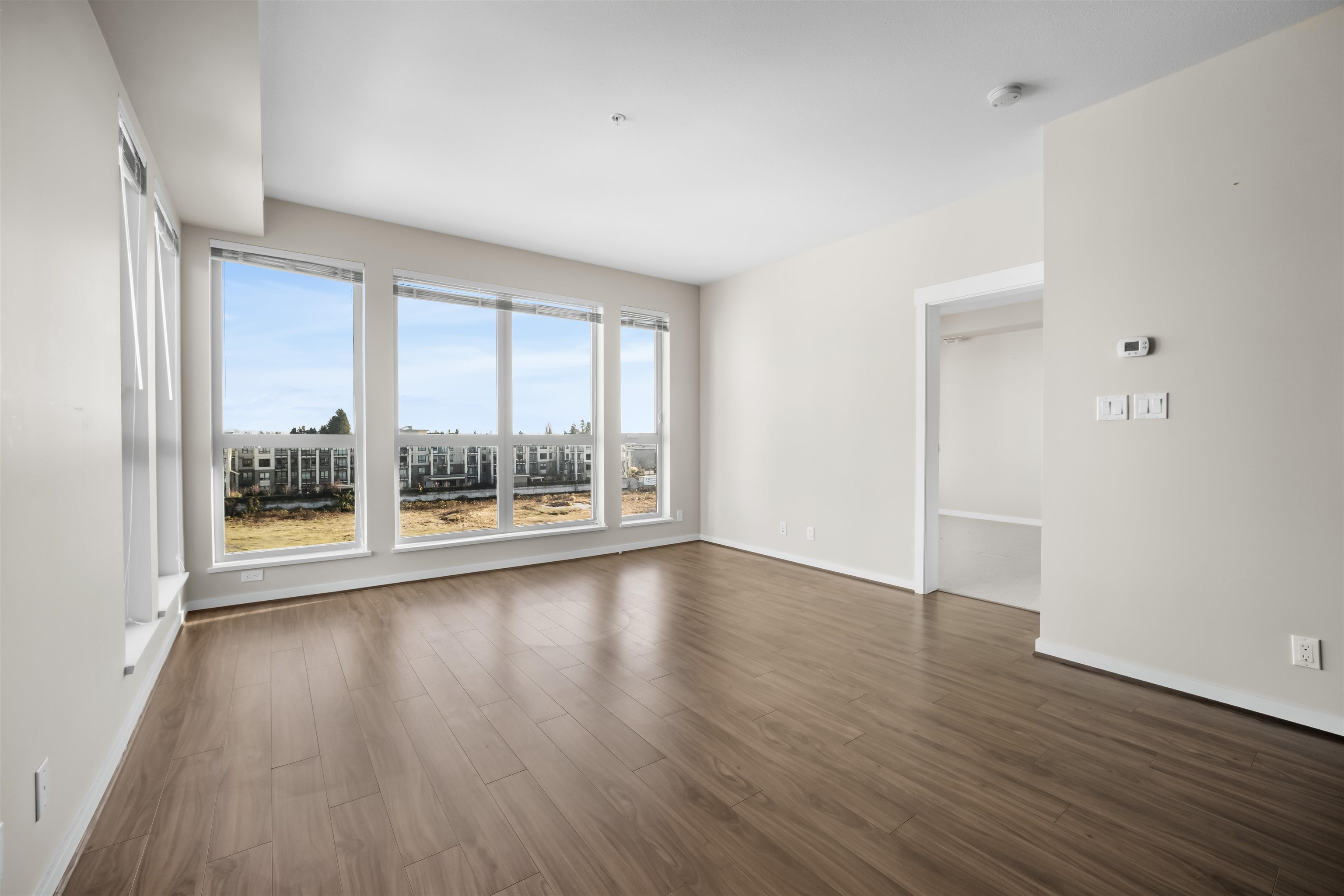 672 4099 STOLBERG STREET Unit: 672