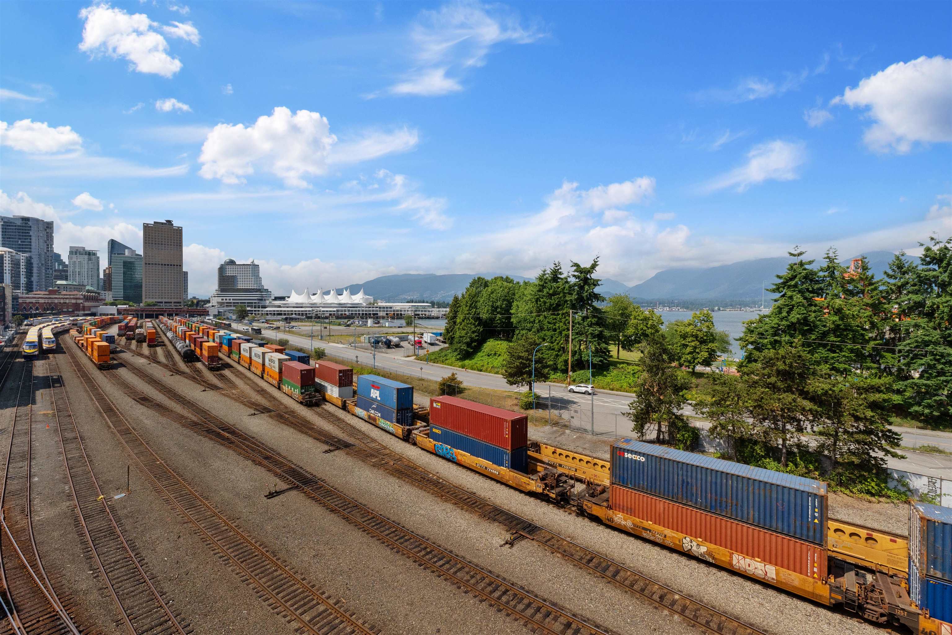 604 55 ALEXANDER STREET Unit: 604