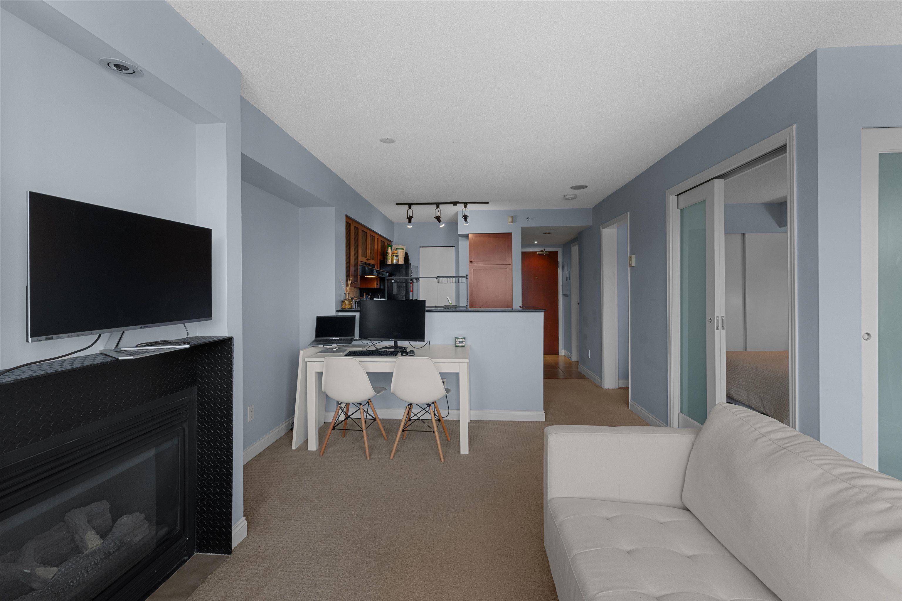 604 55 ALEXANDER STREET Unit: 604