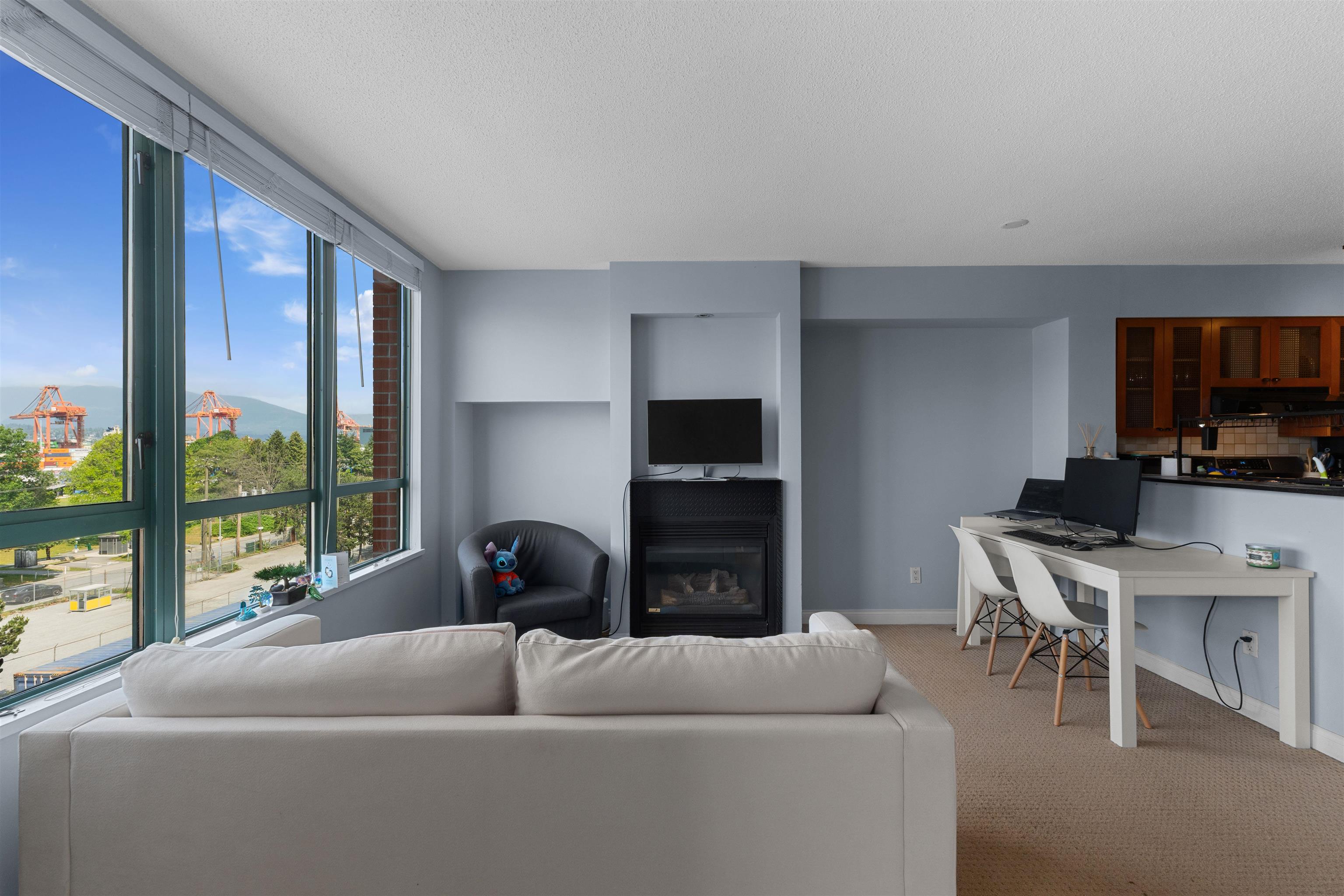 604 55 ALEXANDER STREET Unit: 604