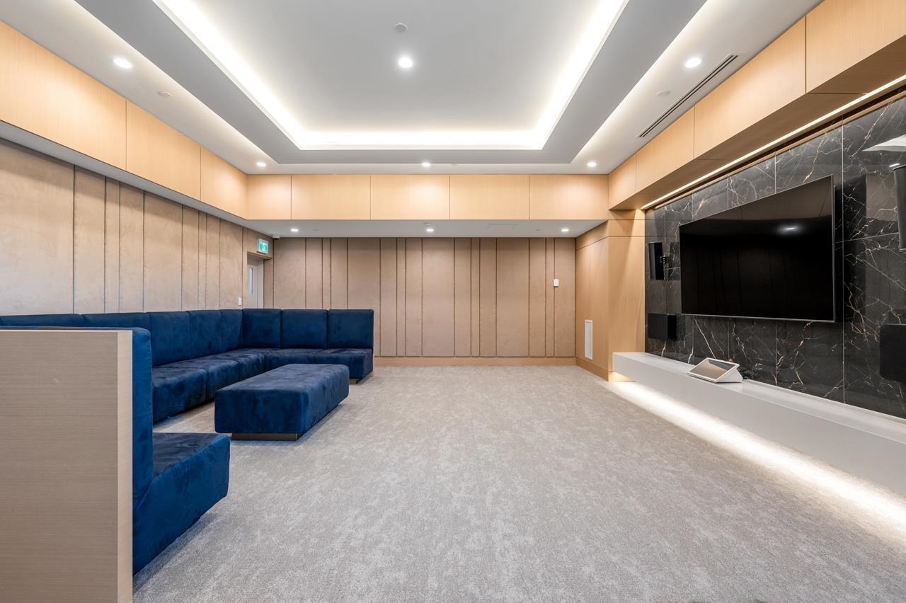 610 4890 LOUGHEED HIGHWAY Unit: 610