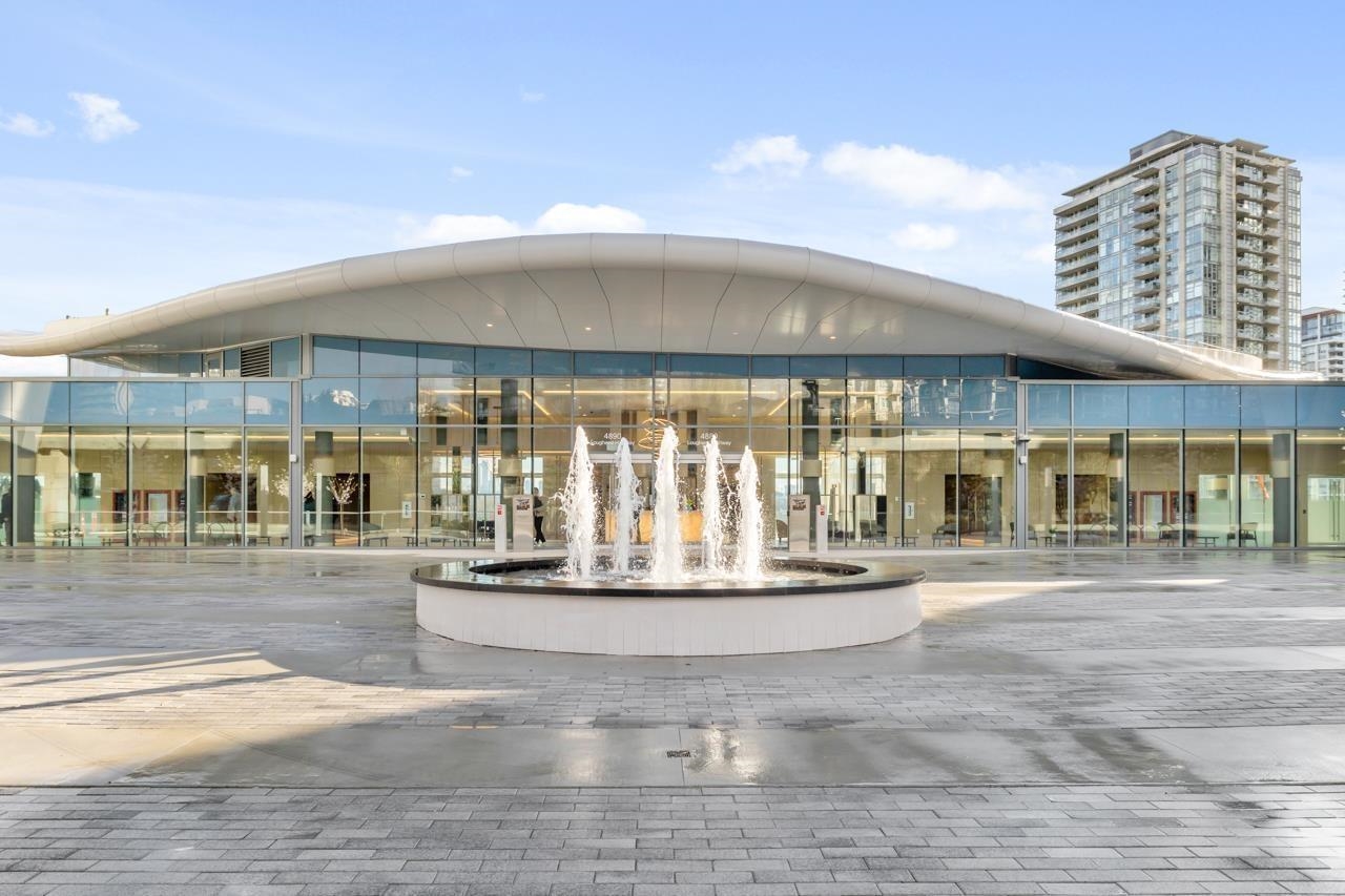 610 4890 LOUGHEED HIGHWAY Unit: 610