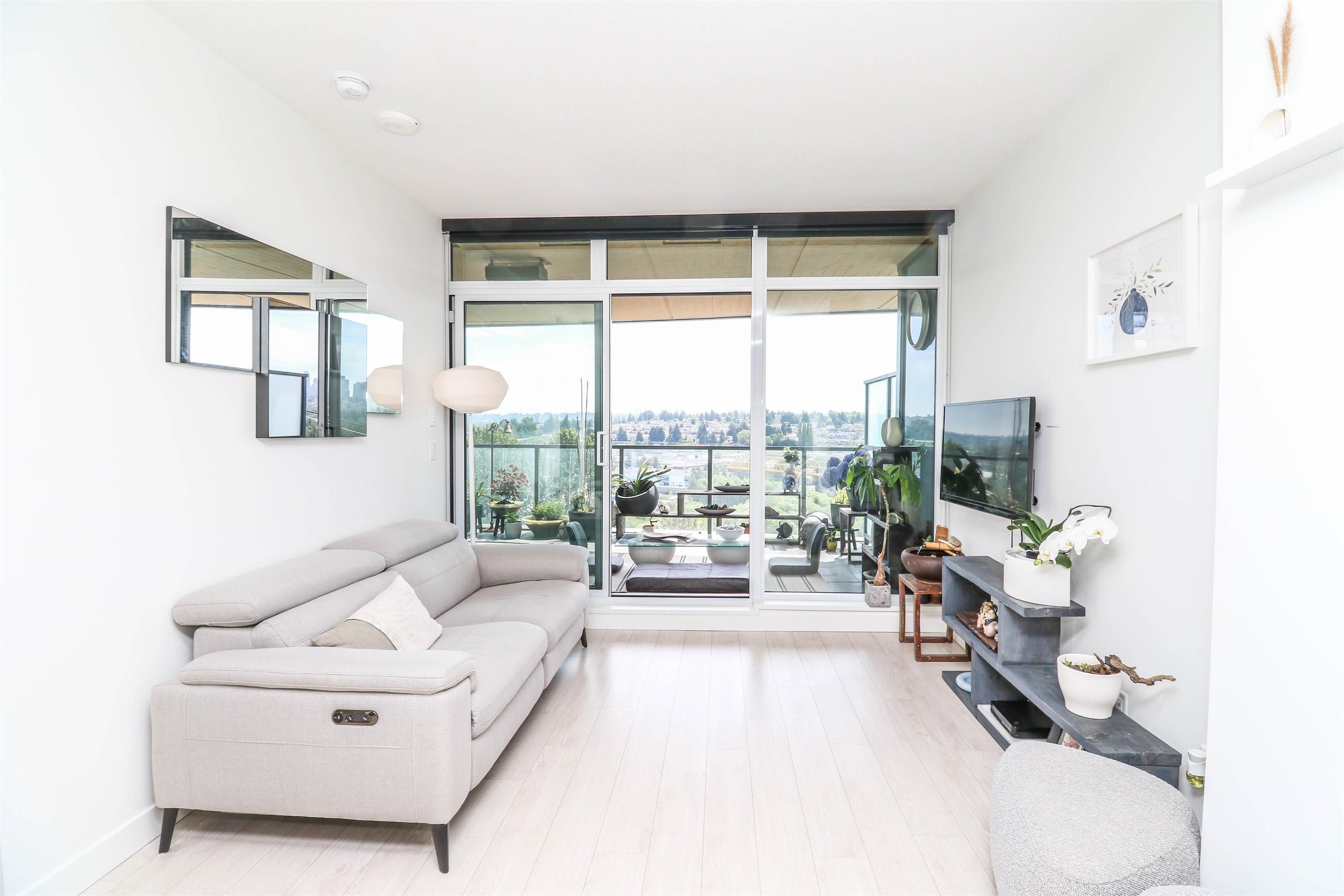 610 4890 LOUGHEED HIGHWAY Unit: 610