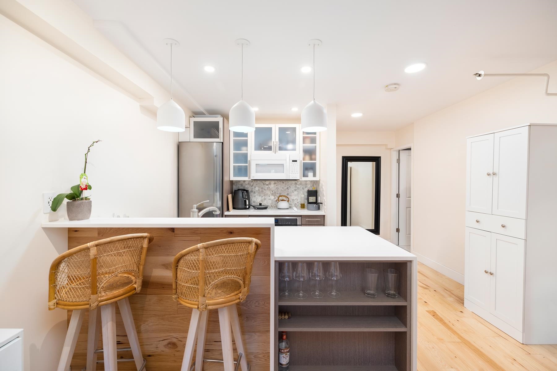 112 825 E 7TH AVENUE Unit: 112