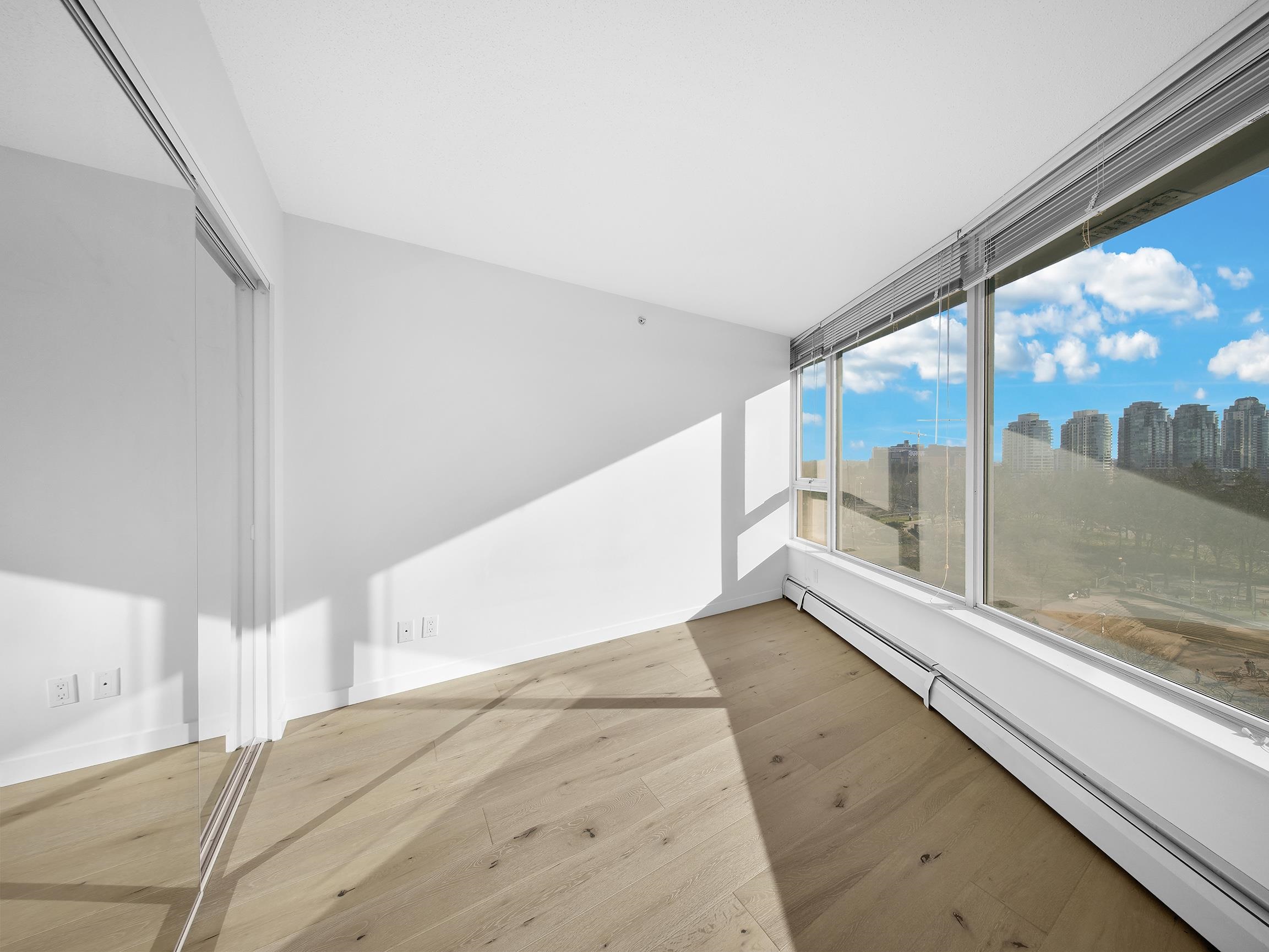 802 58 KEEFER PLACE Unit: 802