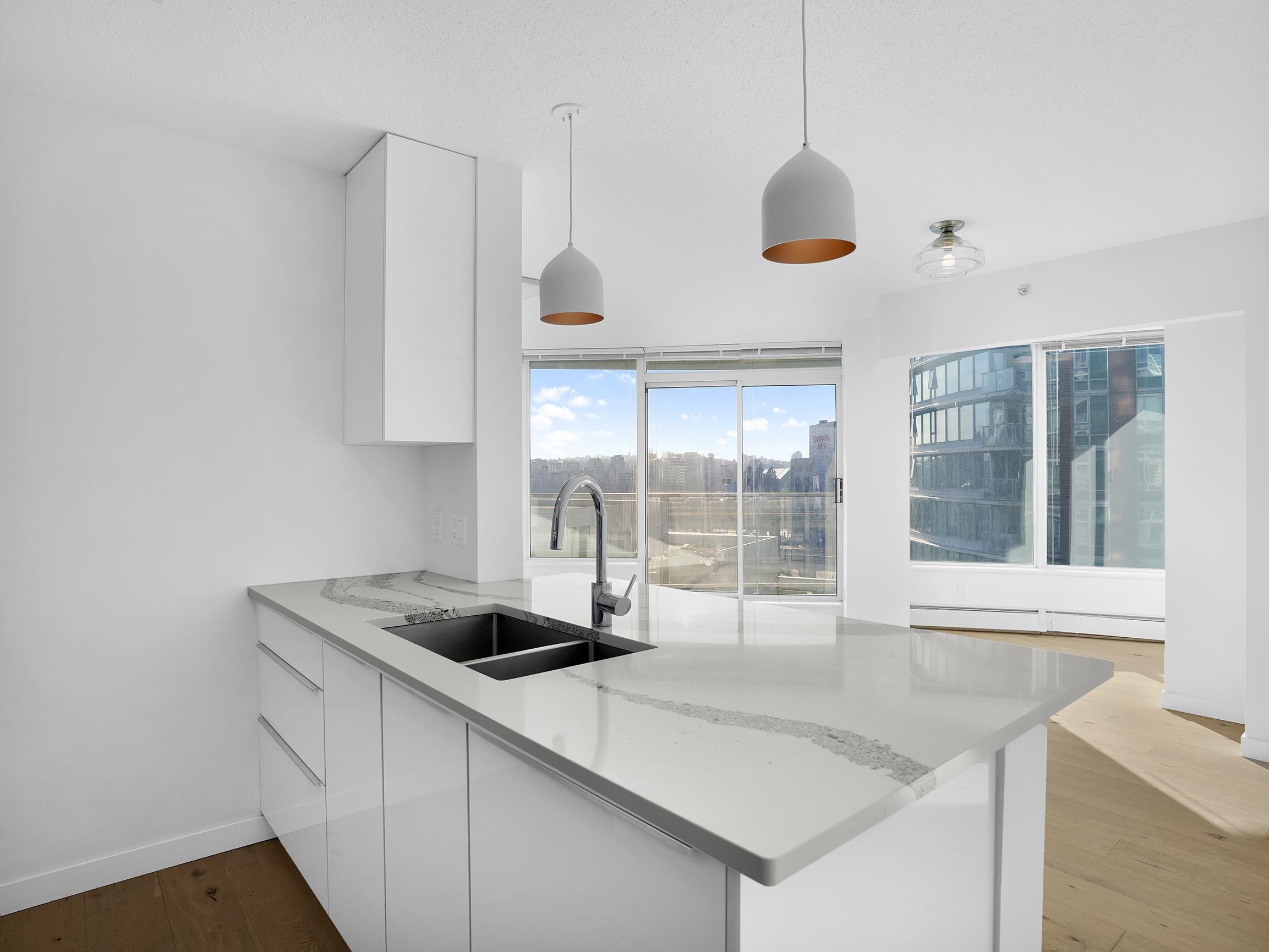 802 58 KEEFER PLACE Unit: 802
