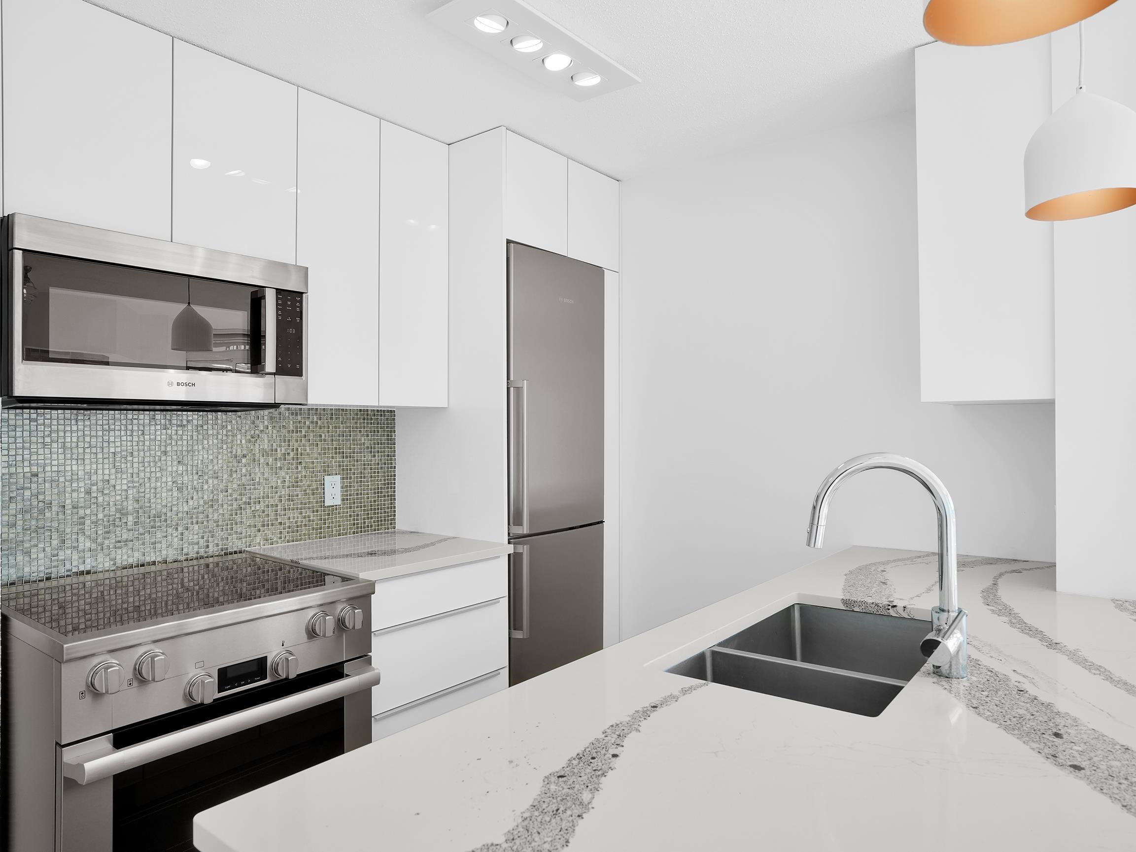 802 58 KEEFER PLACE Unit: 802