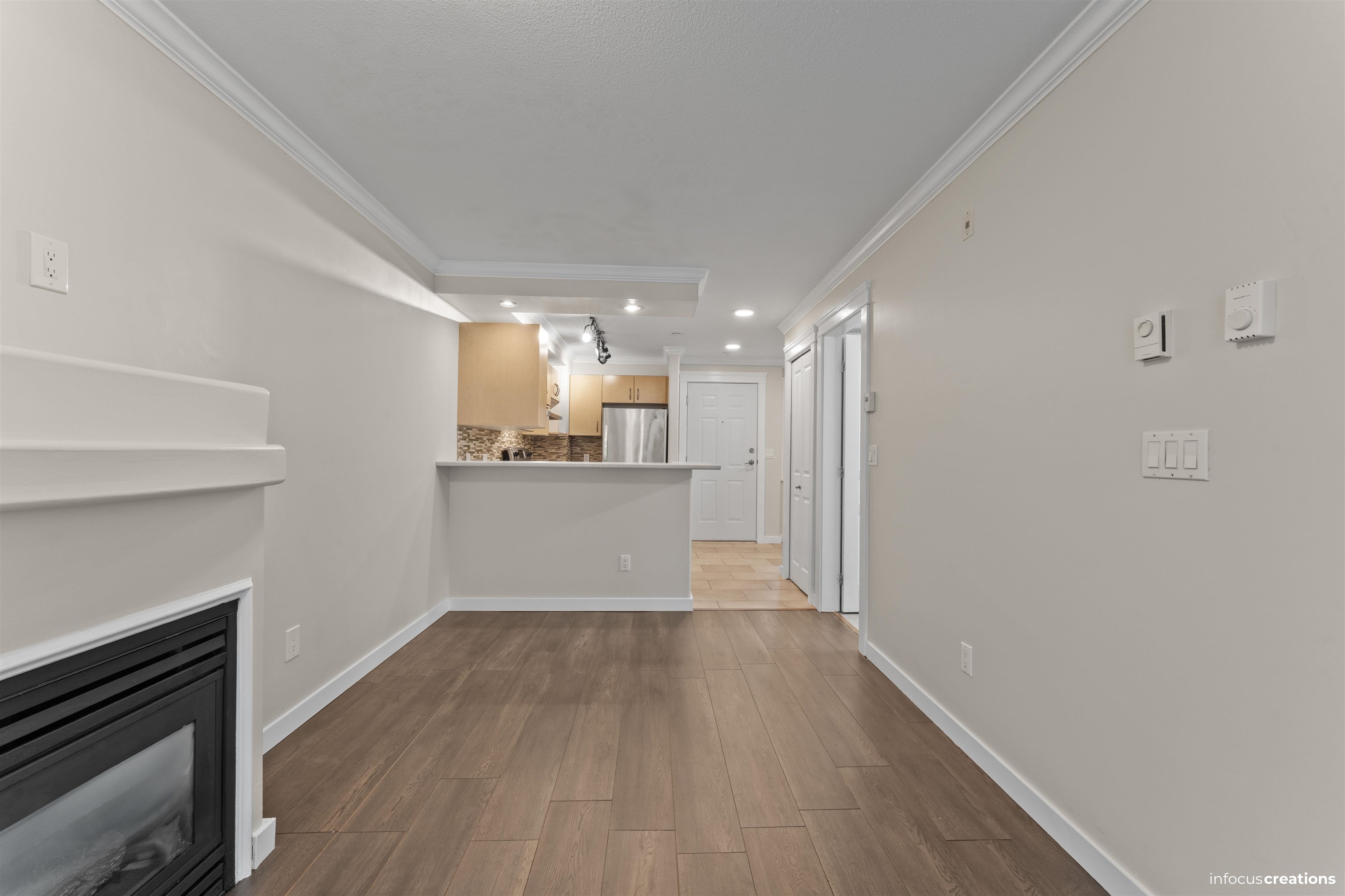 219 20200 56 AVENUE Unit: 219