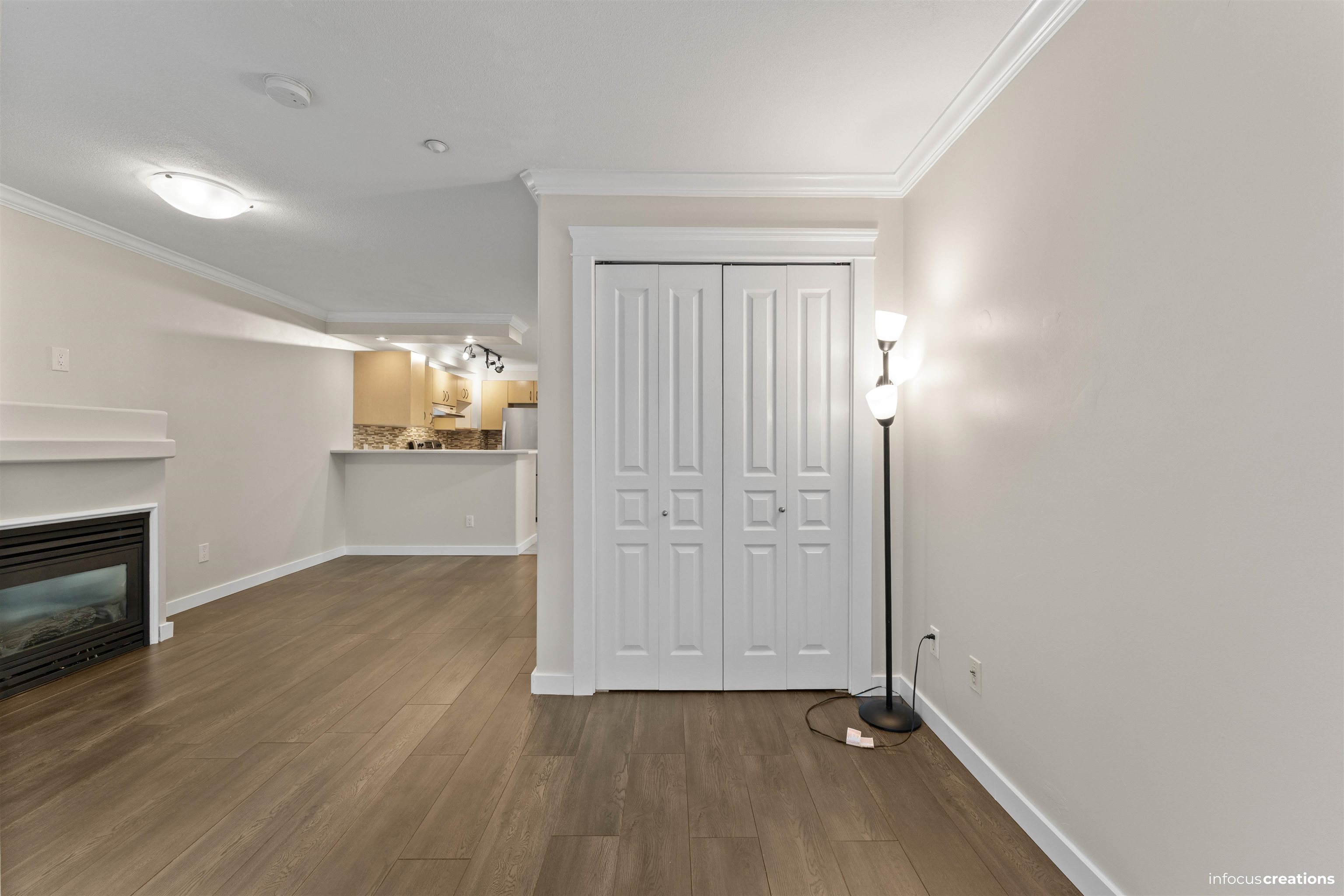 219 20200 56 AVENUE Unit: 219