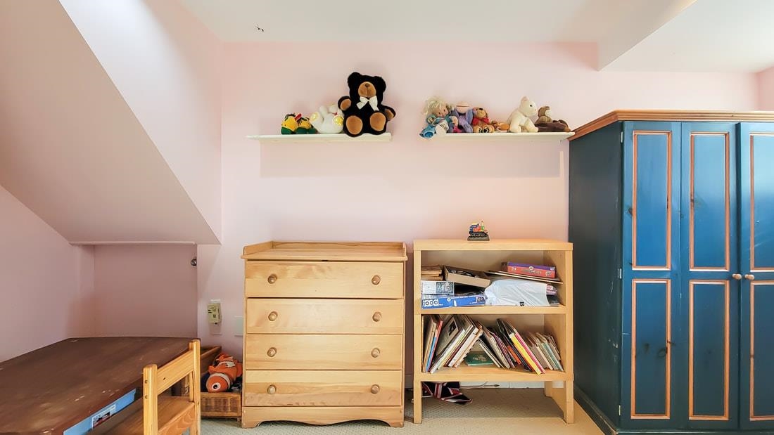 4670 WILLOW CREEK ROAD