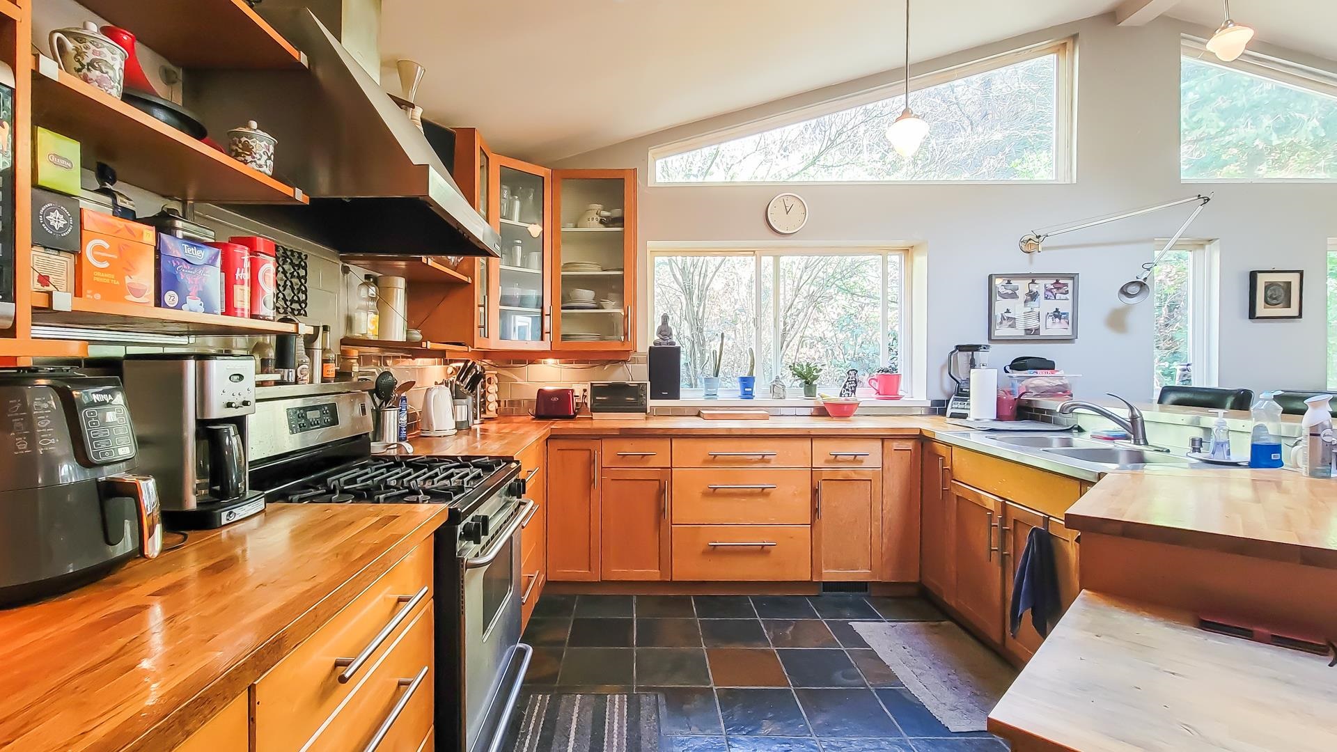 4670 WILLOW CREEK ROAD