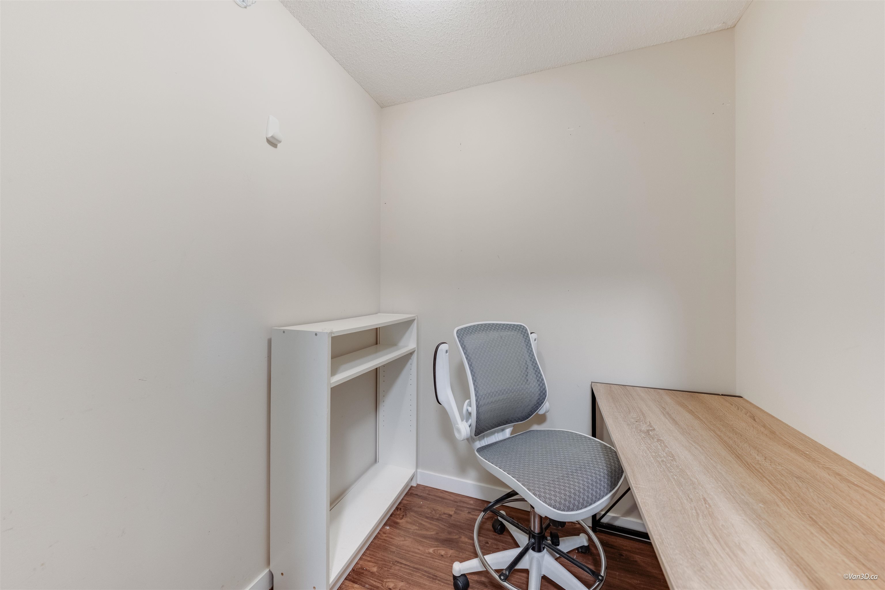 2201 9868 CAMERON STREET Unit: 2201