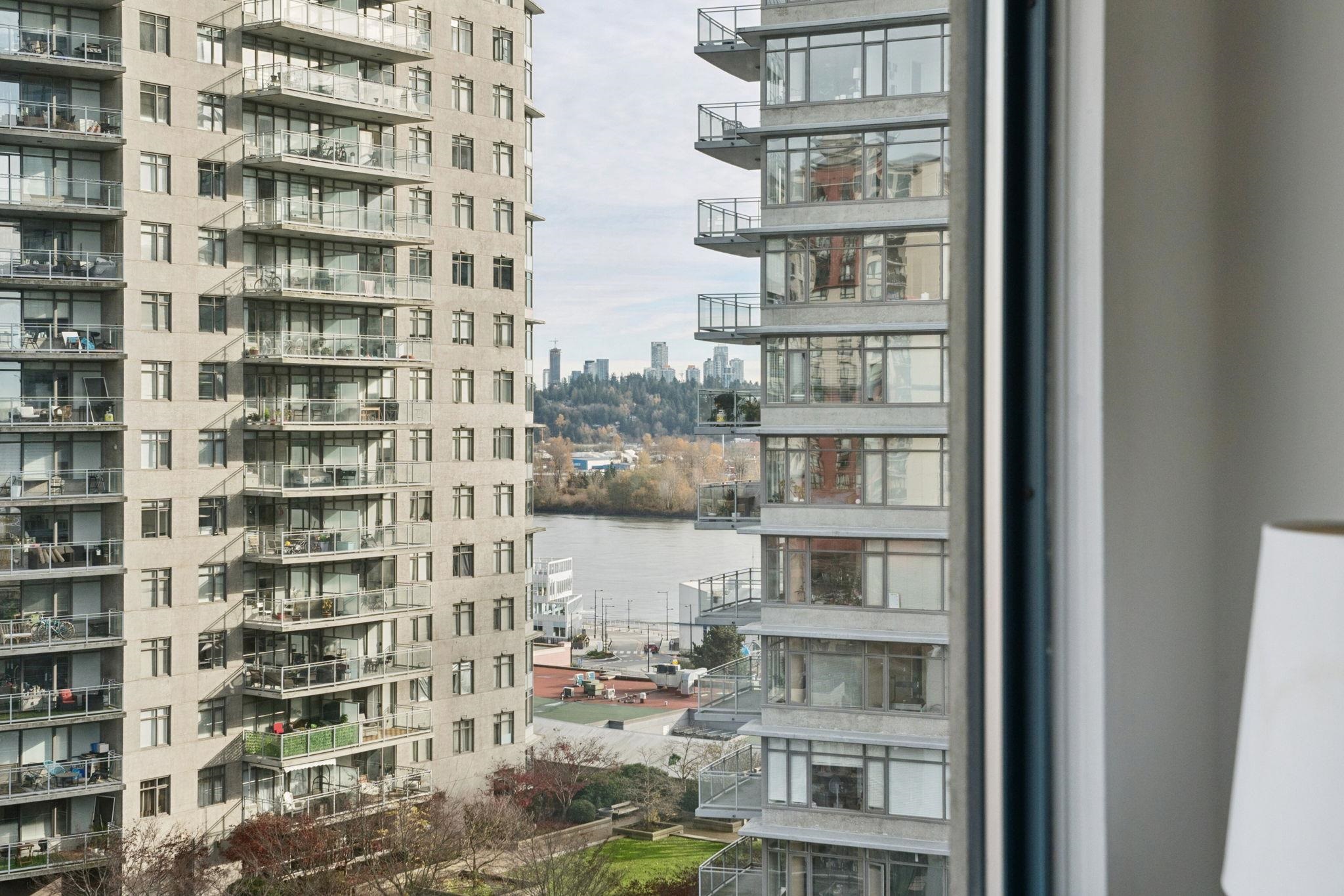 1402 828 AGNES STREET Unit: 1402