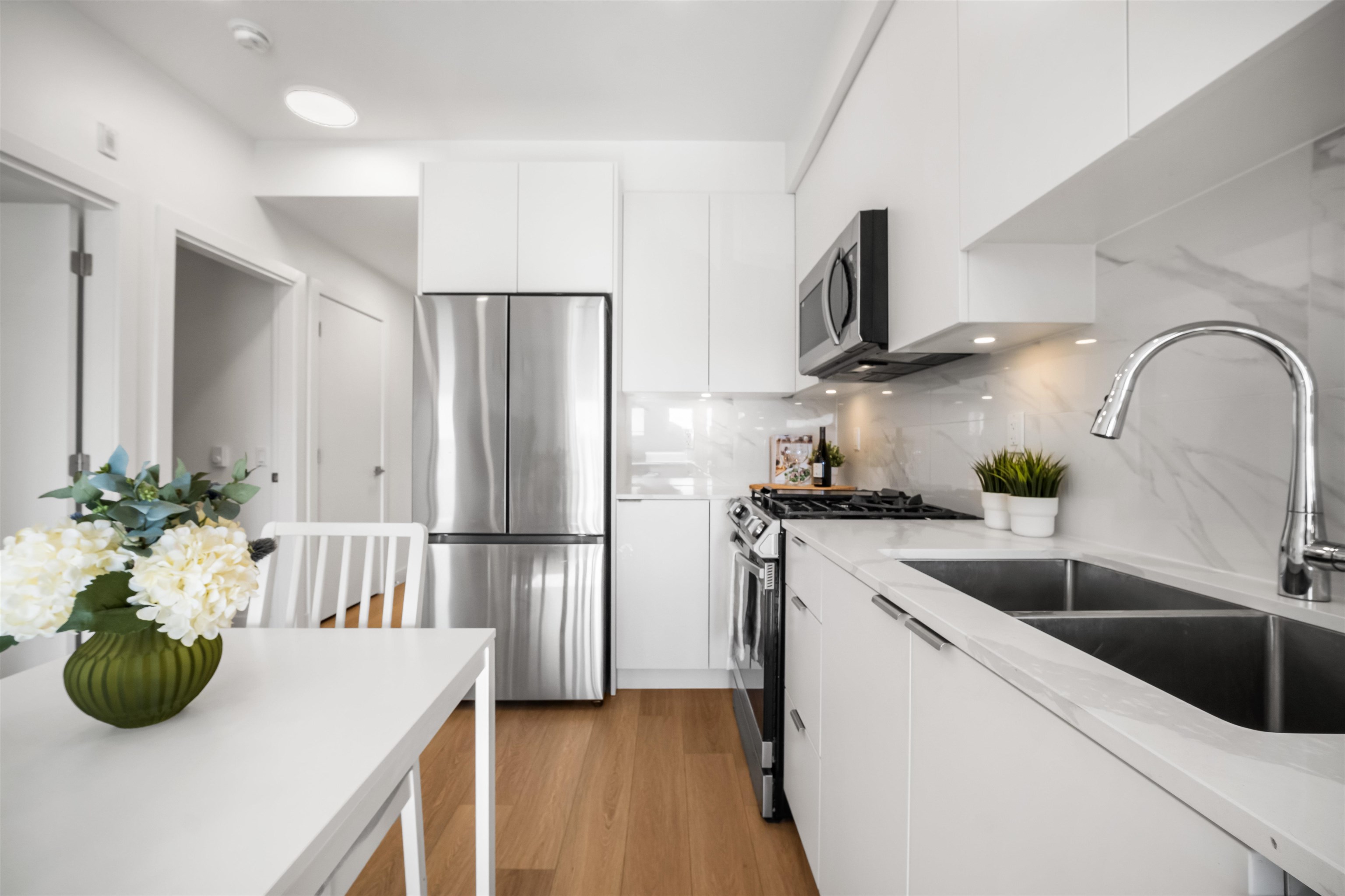 404 2331 KELLY AVENUE Unit: 404