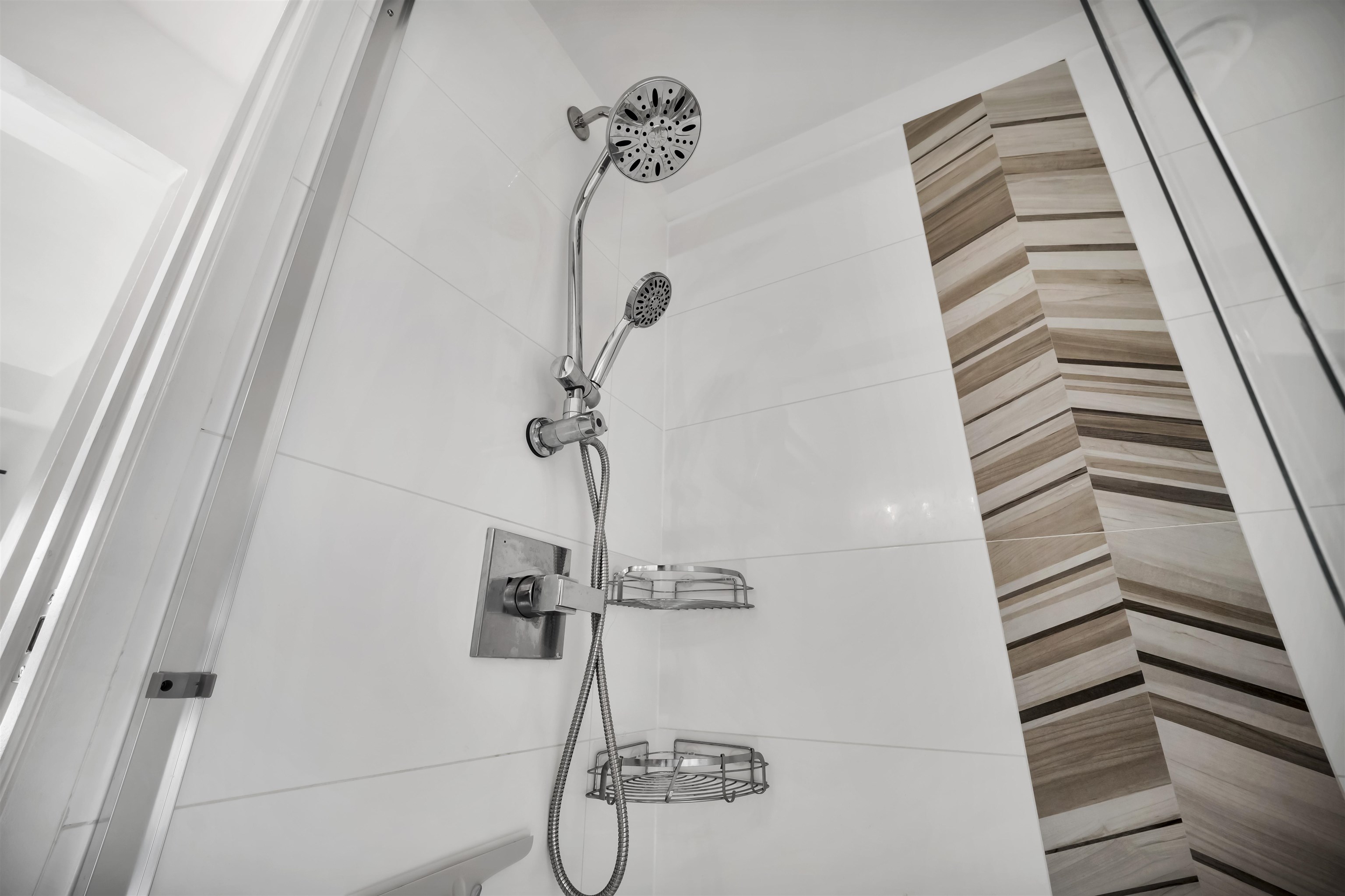 404 2331 KELLY AVENUE Unit: 404