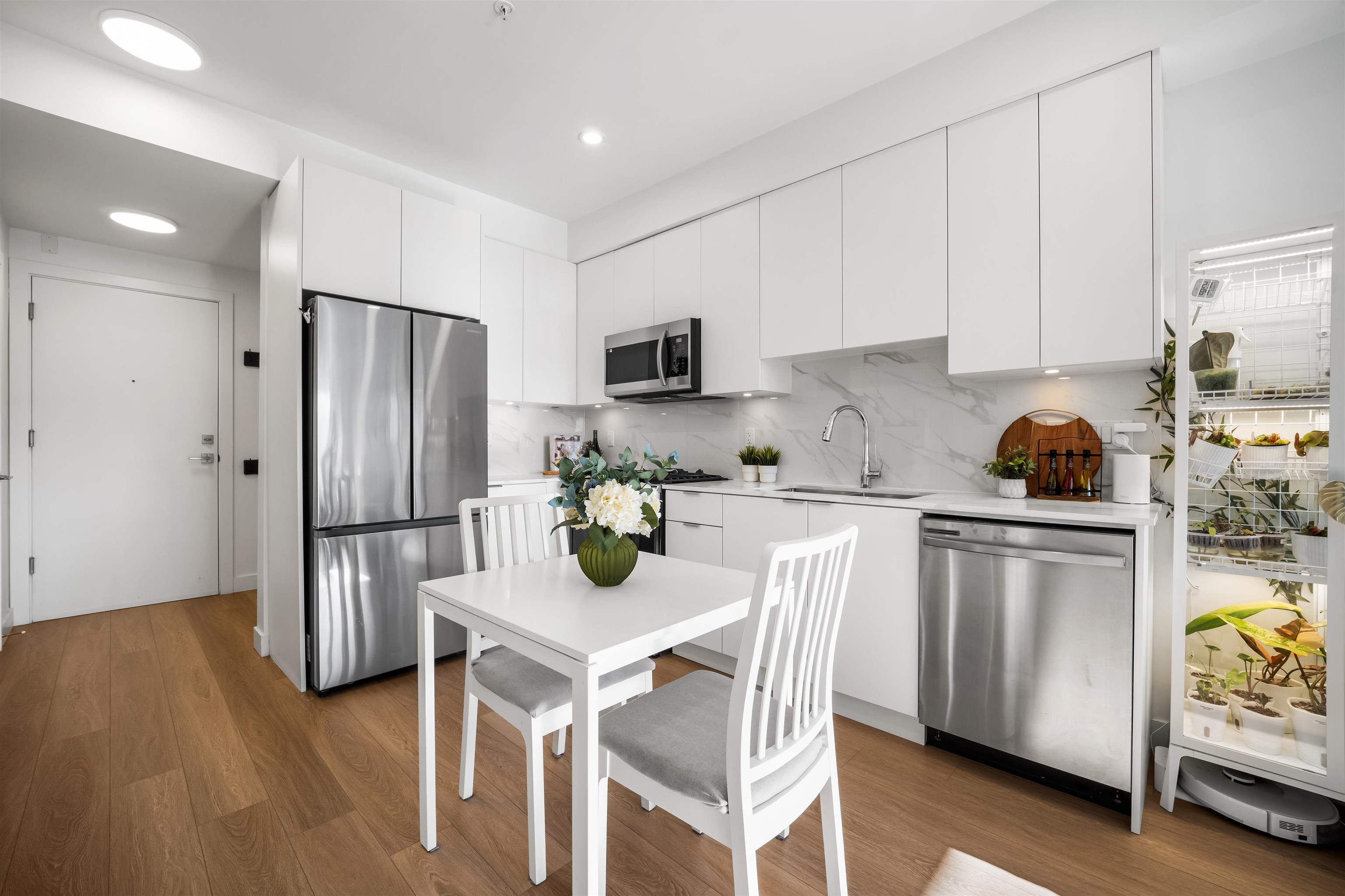 404 2331 KELLY AVENUE Unit: 404