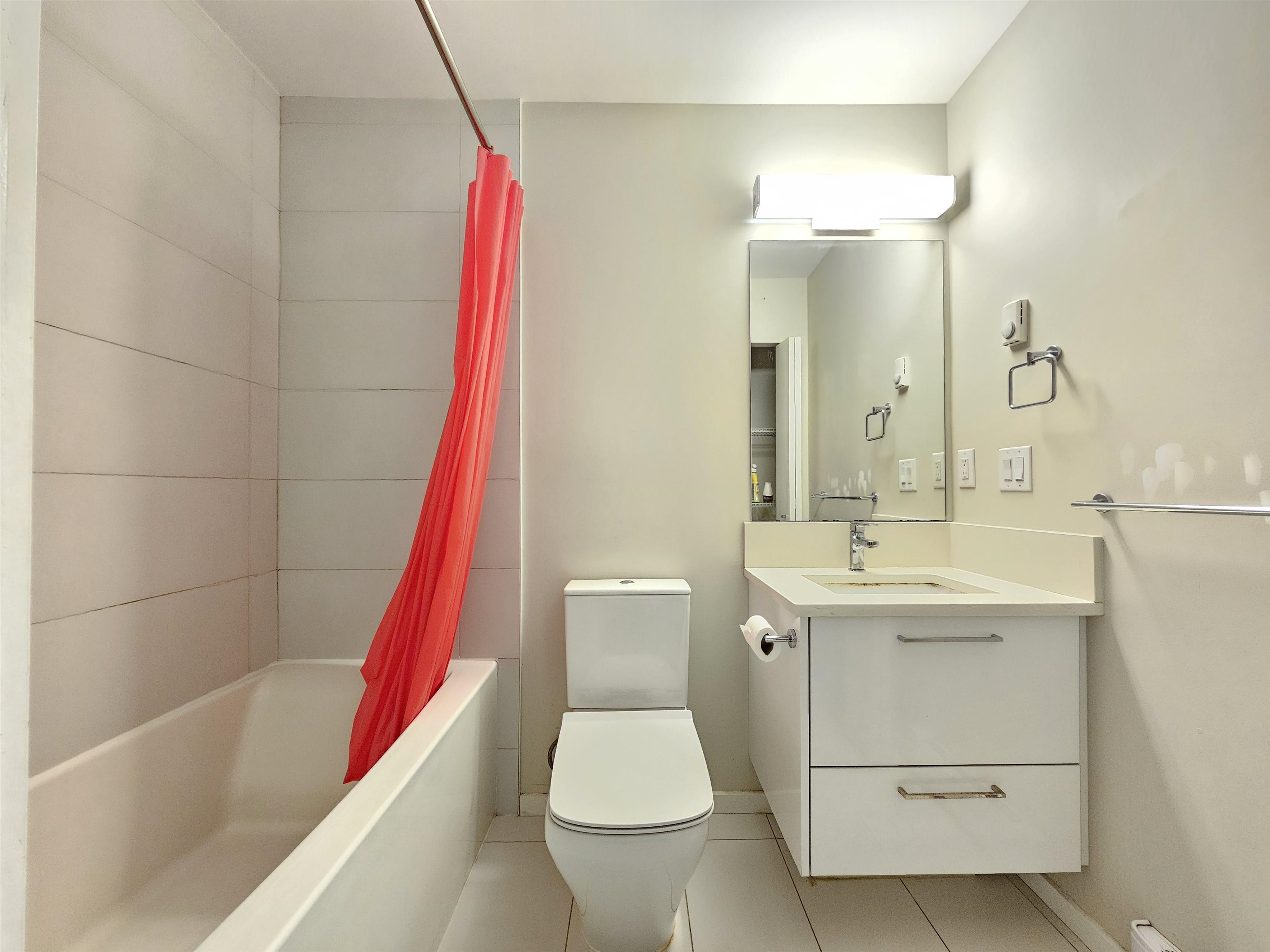 232 13768 108 AVENUE Unit: 232