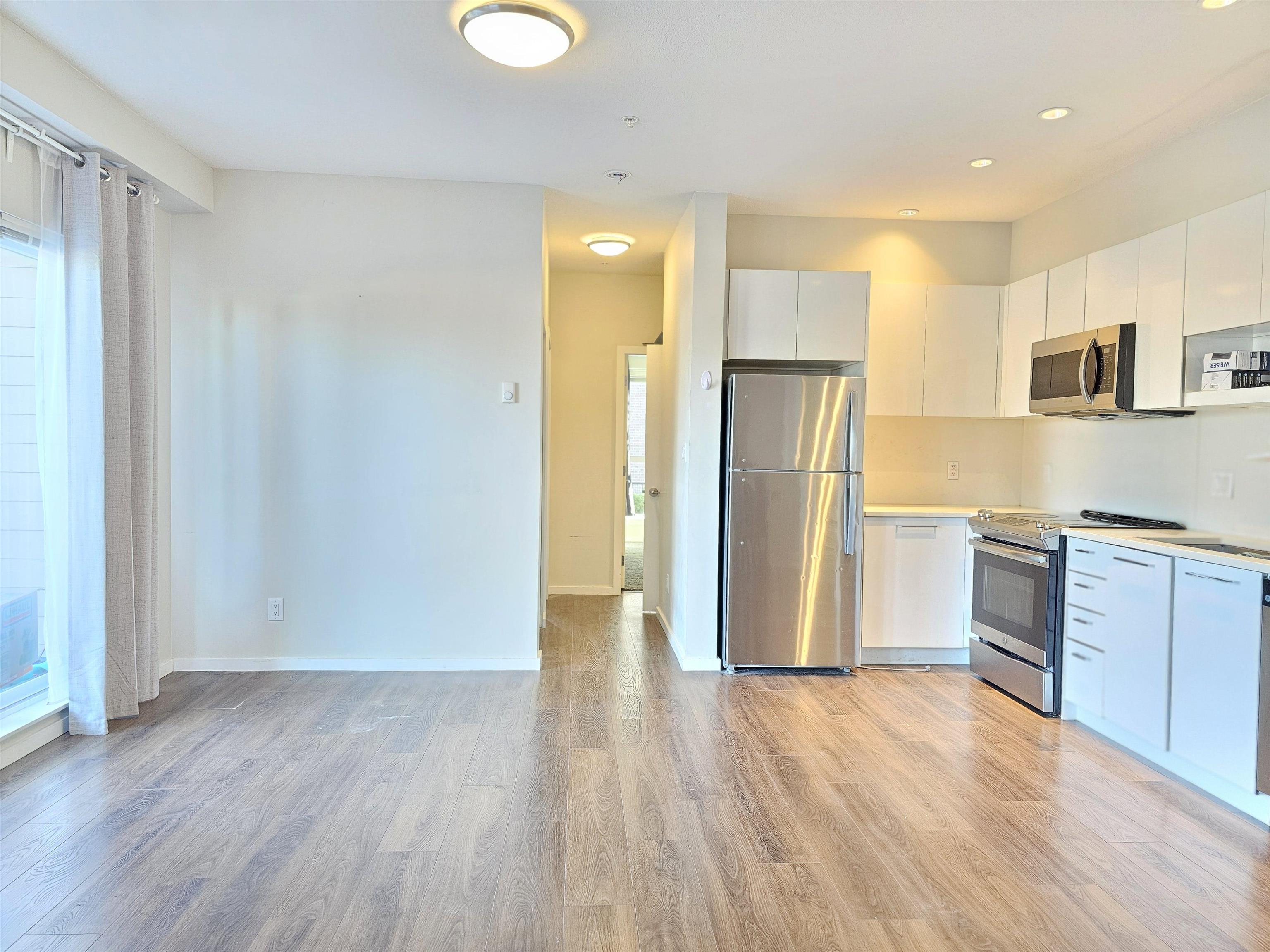 232 13768 108 AVENUE Unit: 232