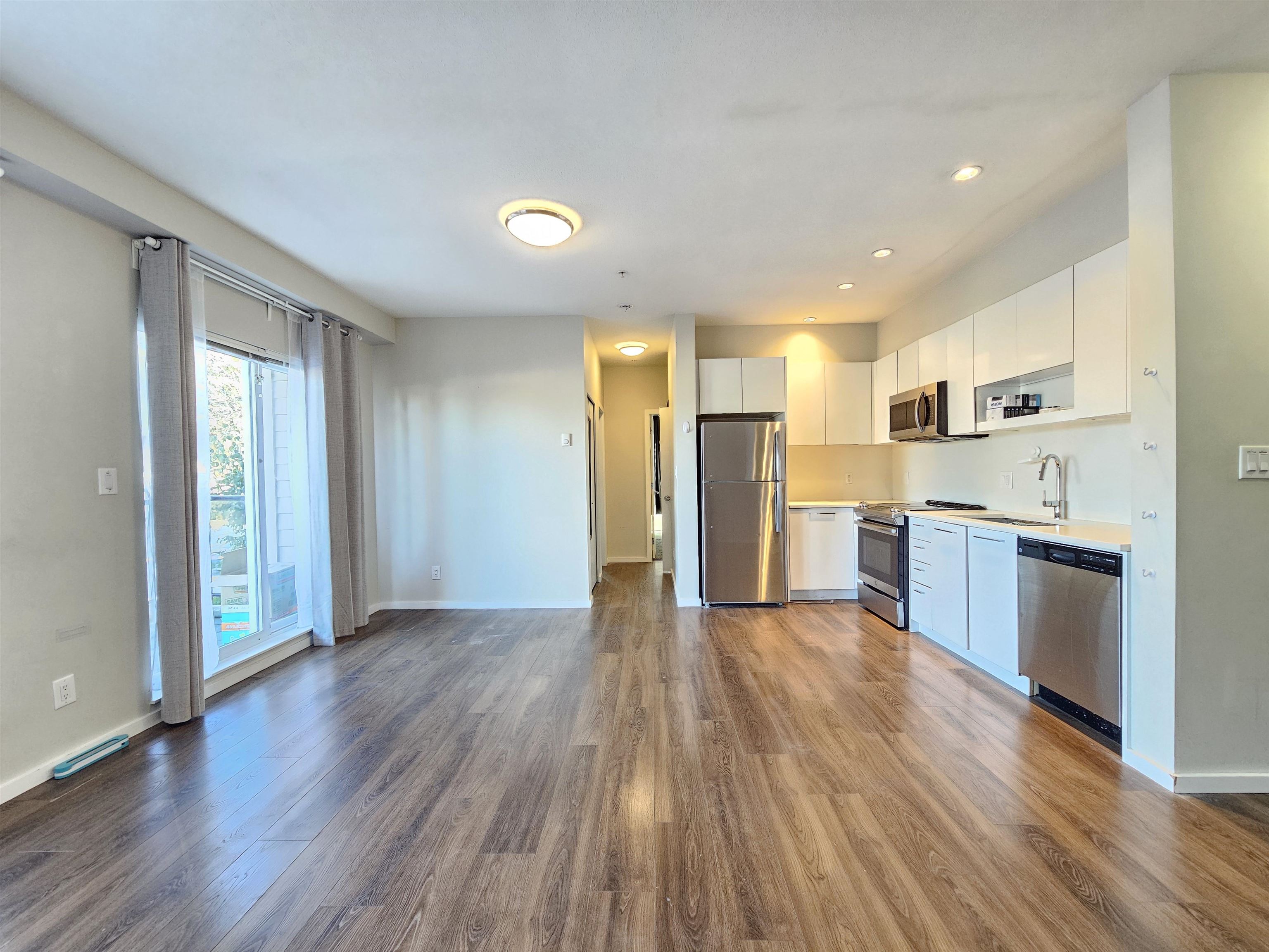 232 13768 108 AVENUE Unit: 232