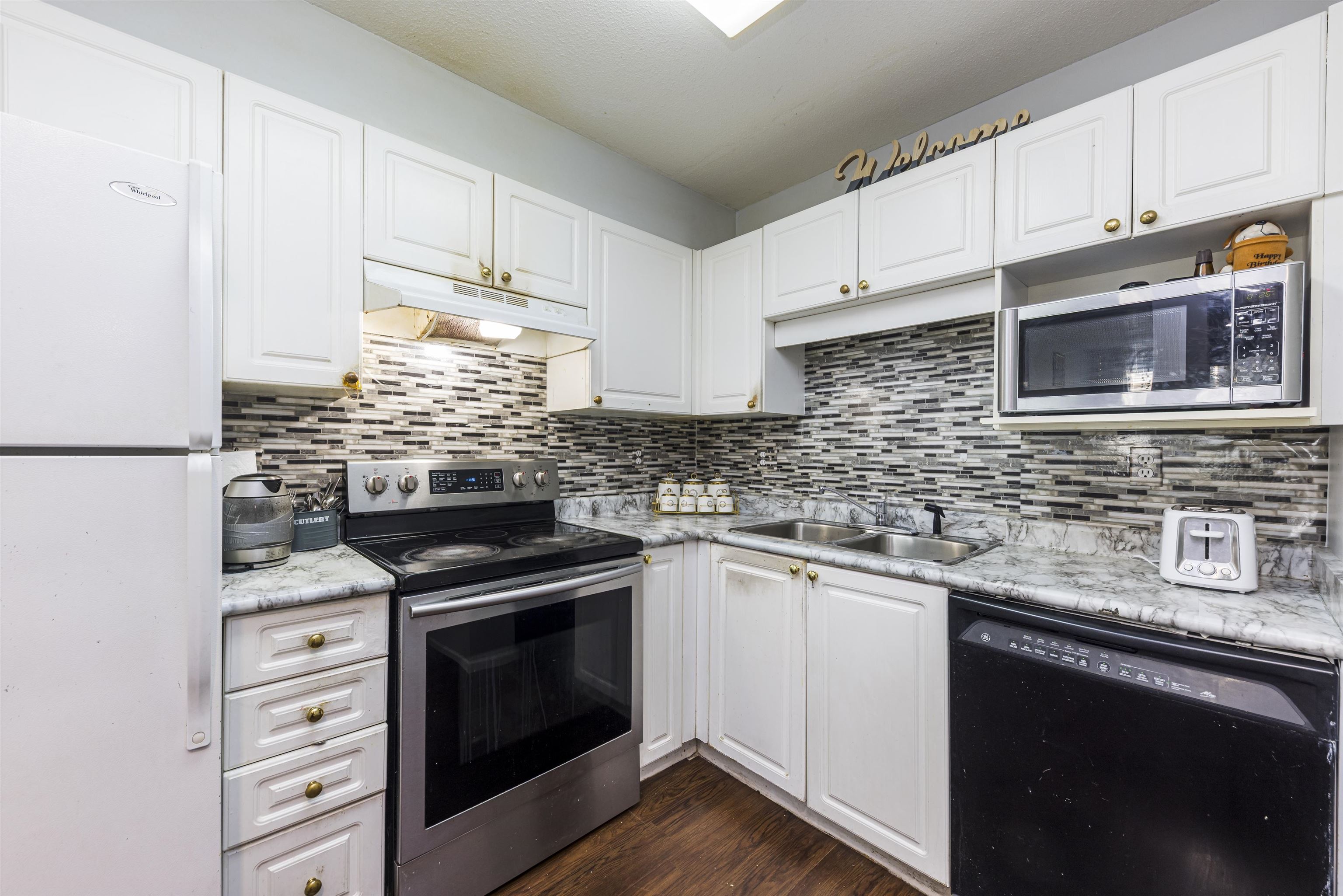 118 8068 120A STREET Unit: 118