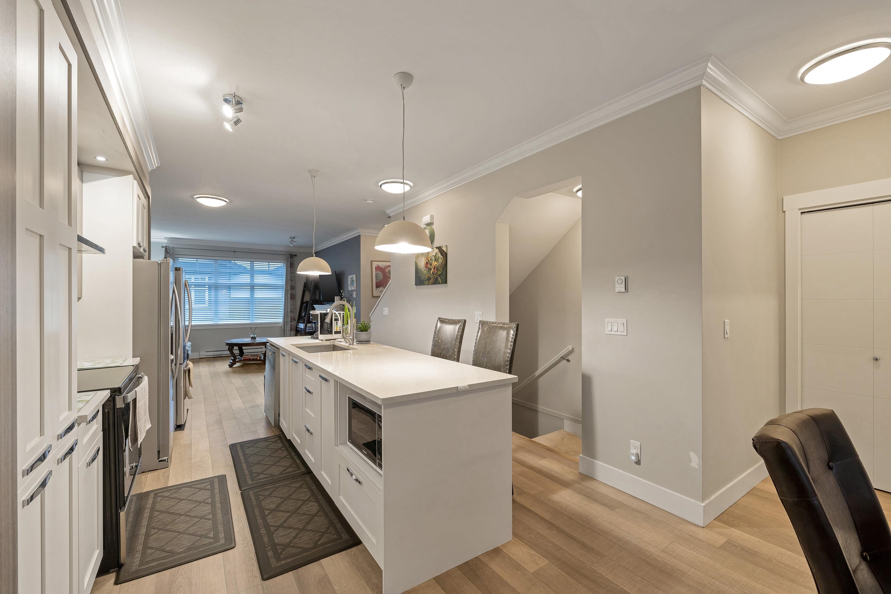 81 6350 142 STREET Unit: 81