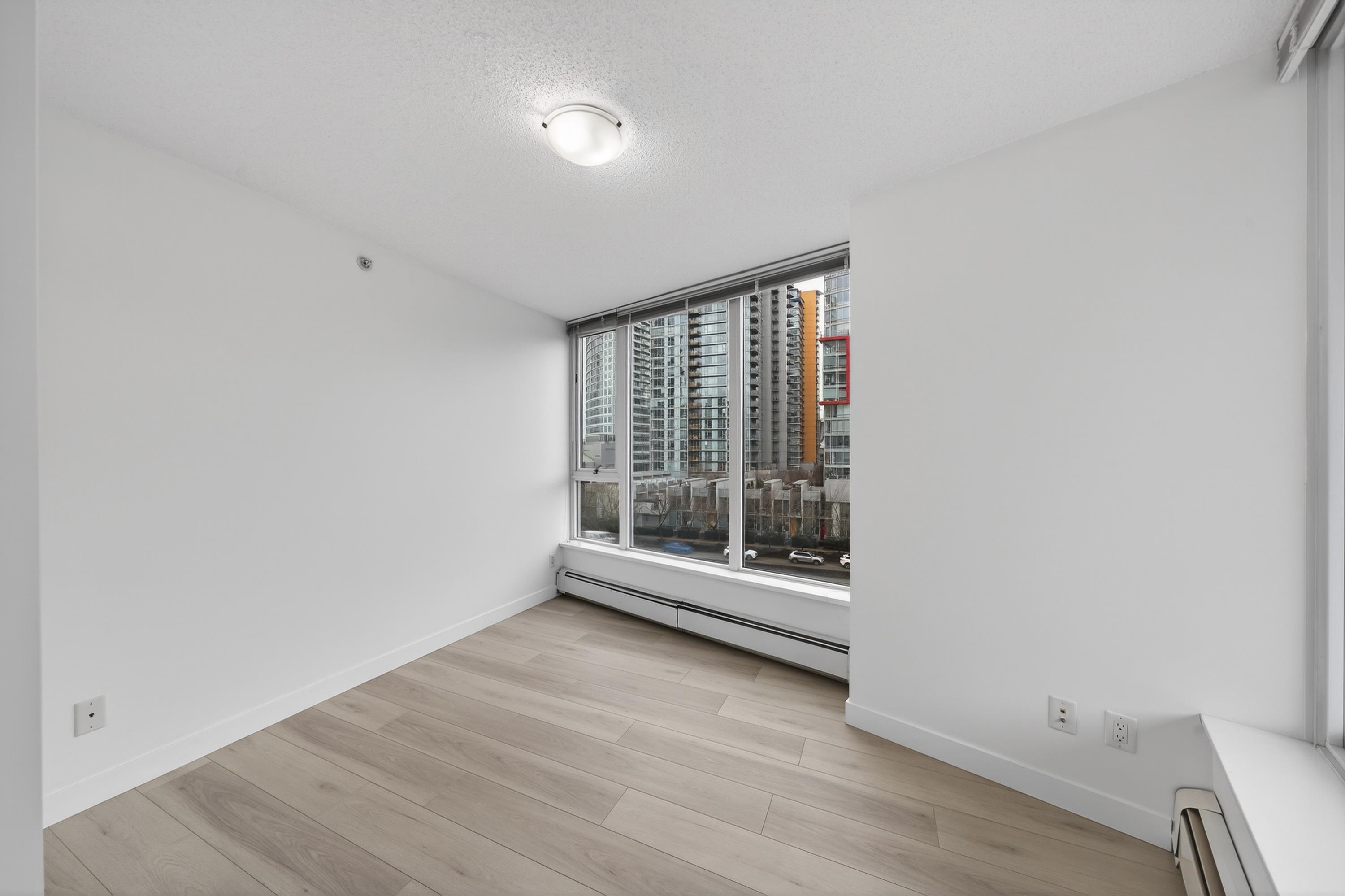 1102 188 KEEFER PLACE Unit: 1102