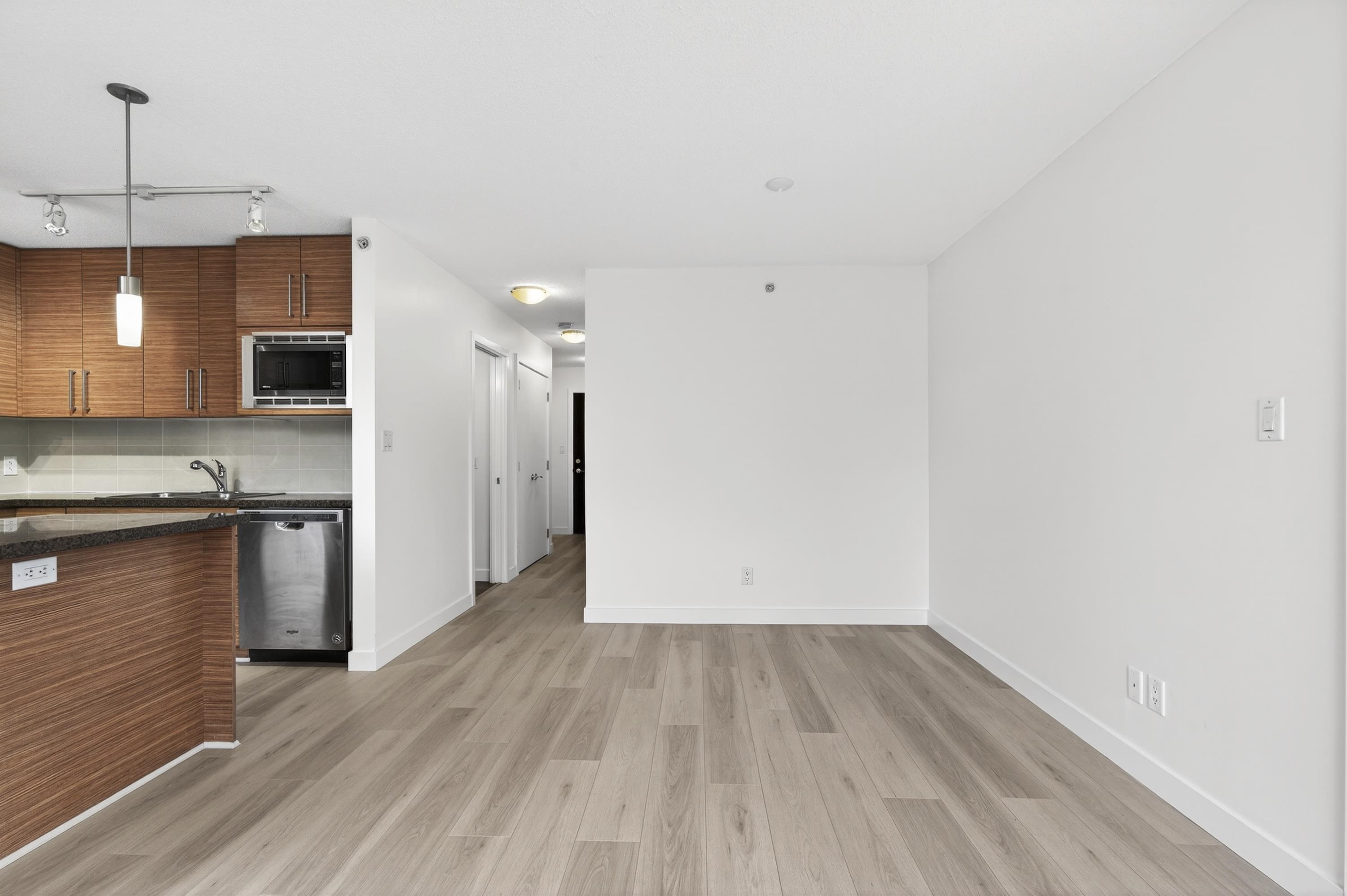 1102 188 KEEFER PLACE Unit: 1102